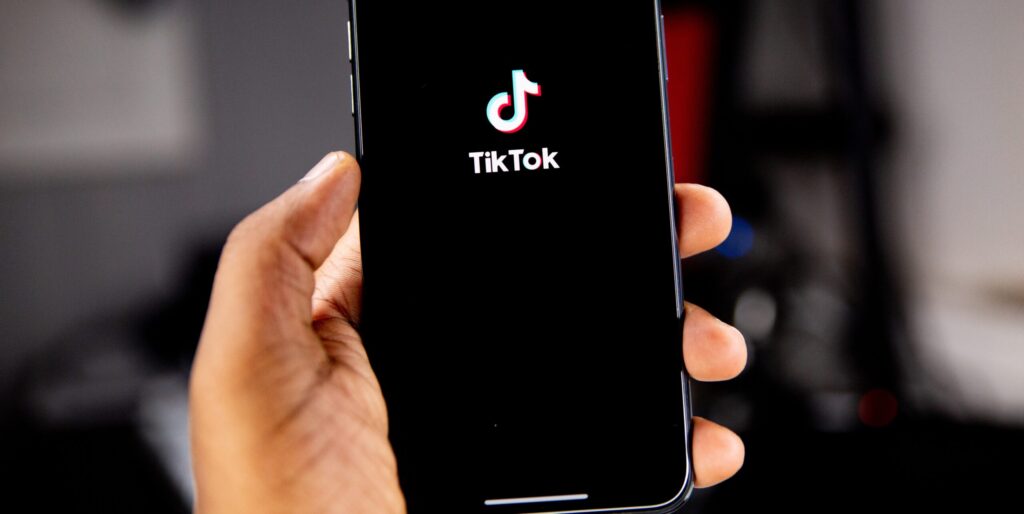 Hootsuite announces integration with TikTok, empowering customers to be fearless through video