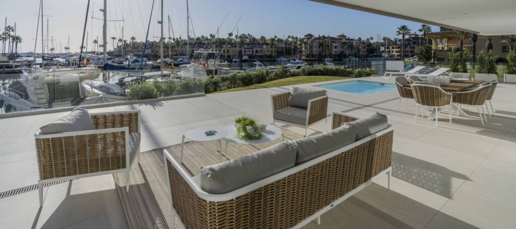 Foreign property purchases increase by 52.7% in Spain
