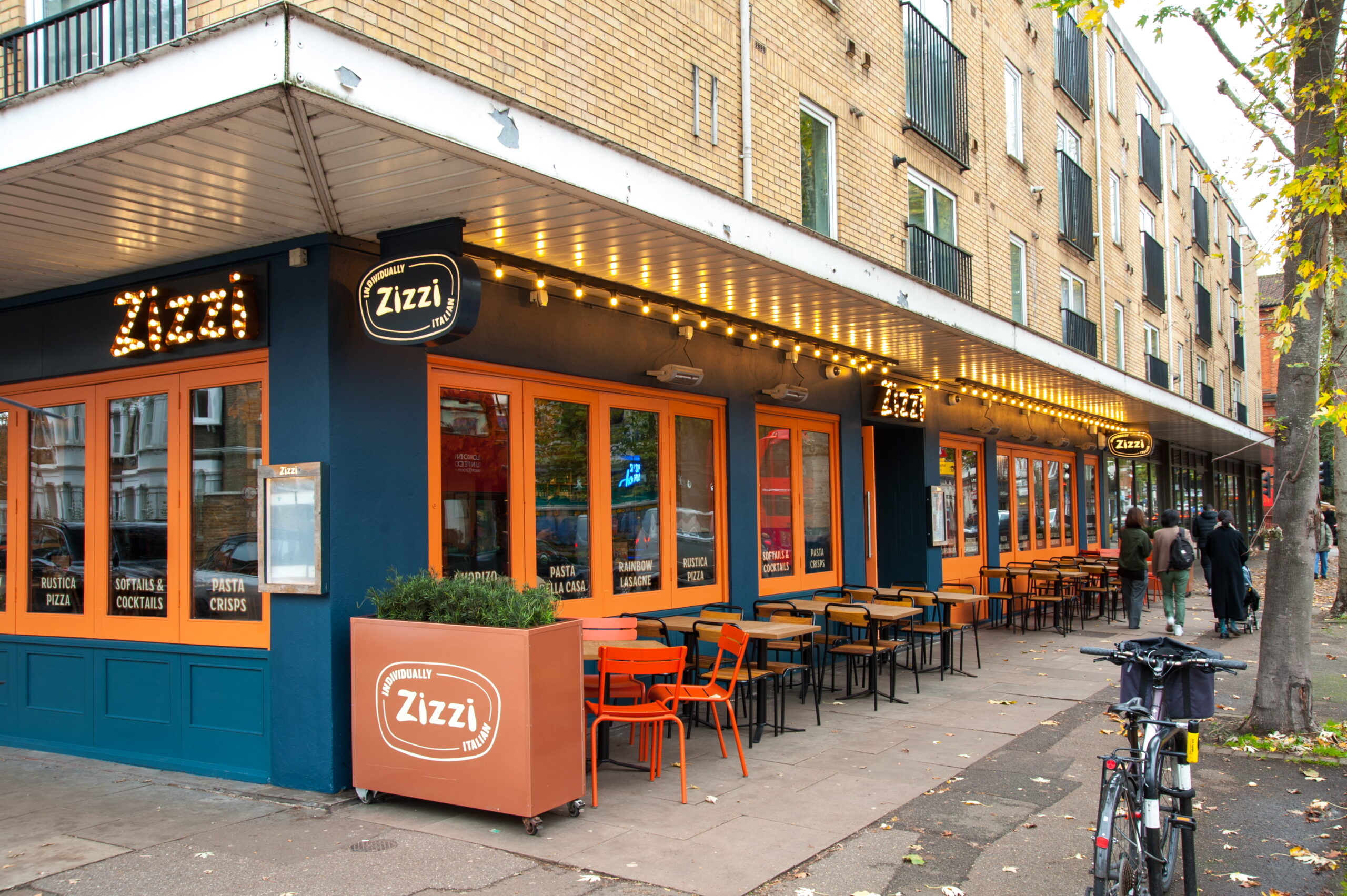 Throwback Photos Of The First Zizzi Capture The Italian Inspired Throwback Photos Of The First Zizzi Capture The Italian Inspired