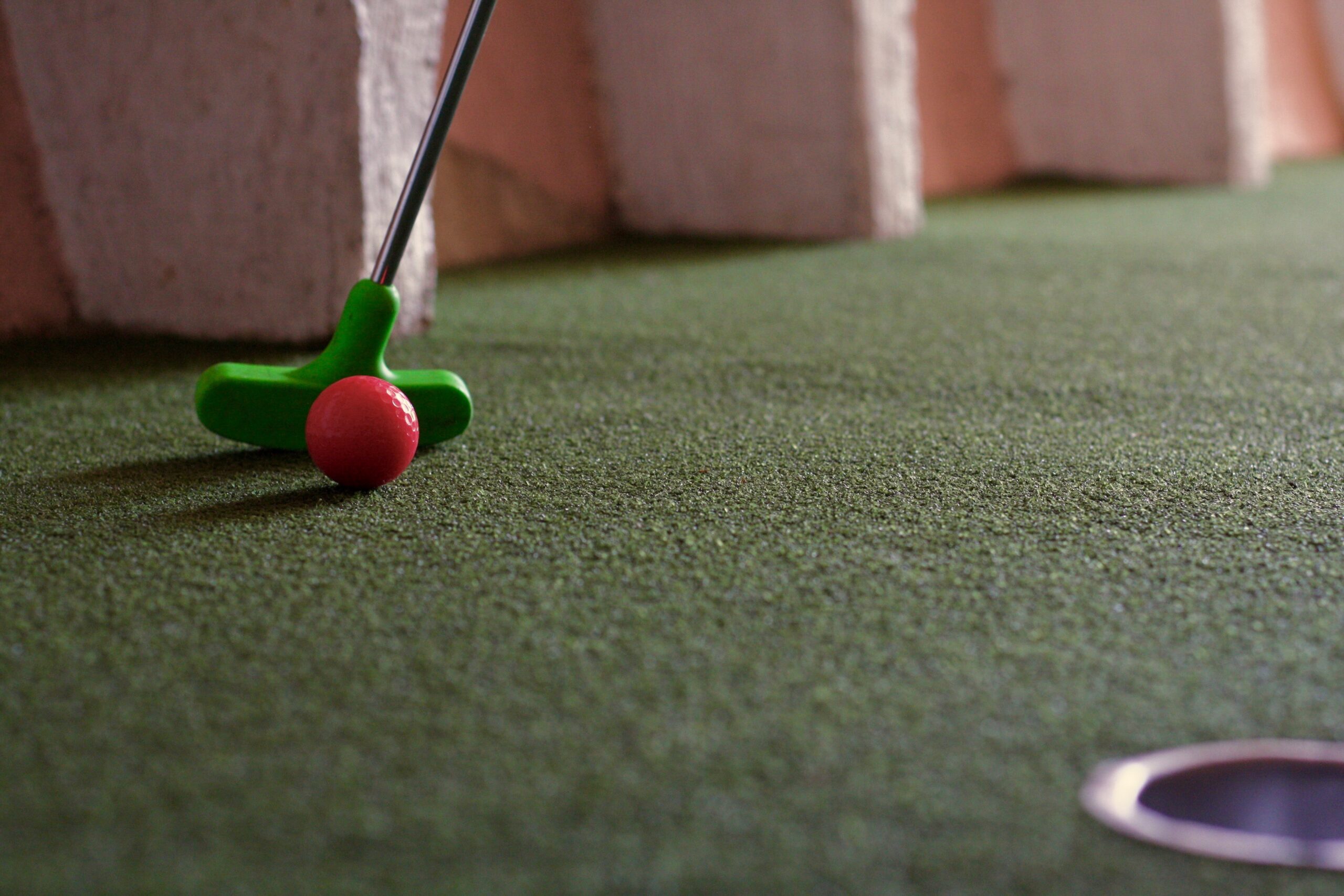 Swingers Crazy Golf Review