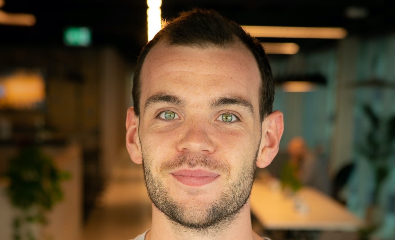 Founder Spotlight: Charlie Bullock – Pioneering Diagnostic Imaging with Scan.com | 40 Under 40 Series