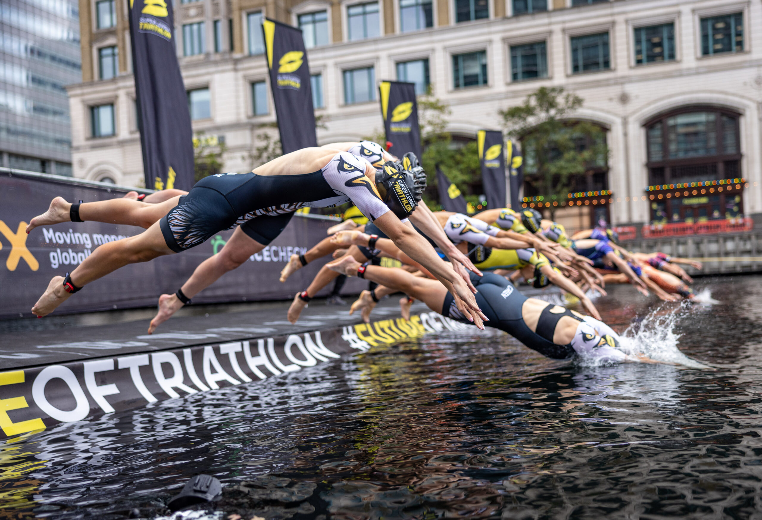 London, England - 4th September 2022, Superleague Championship Series, Womens elite race at West india Quay, Canary Wharf, London - (Darren Wheeler - That Cameraman/SuperLeague)