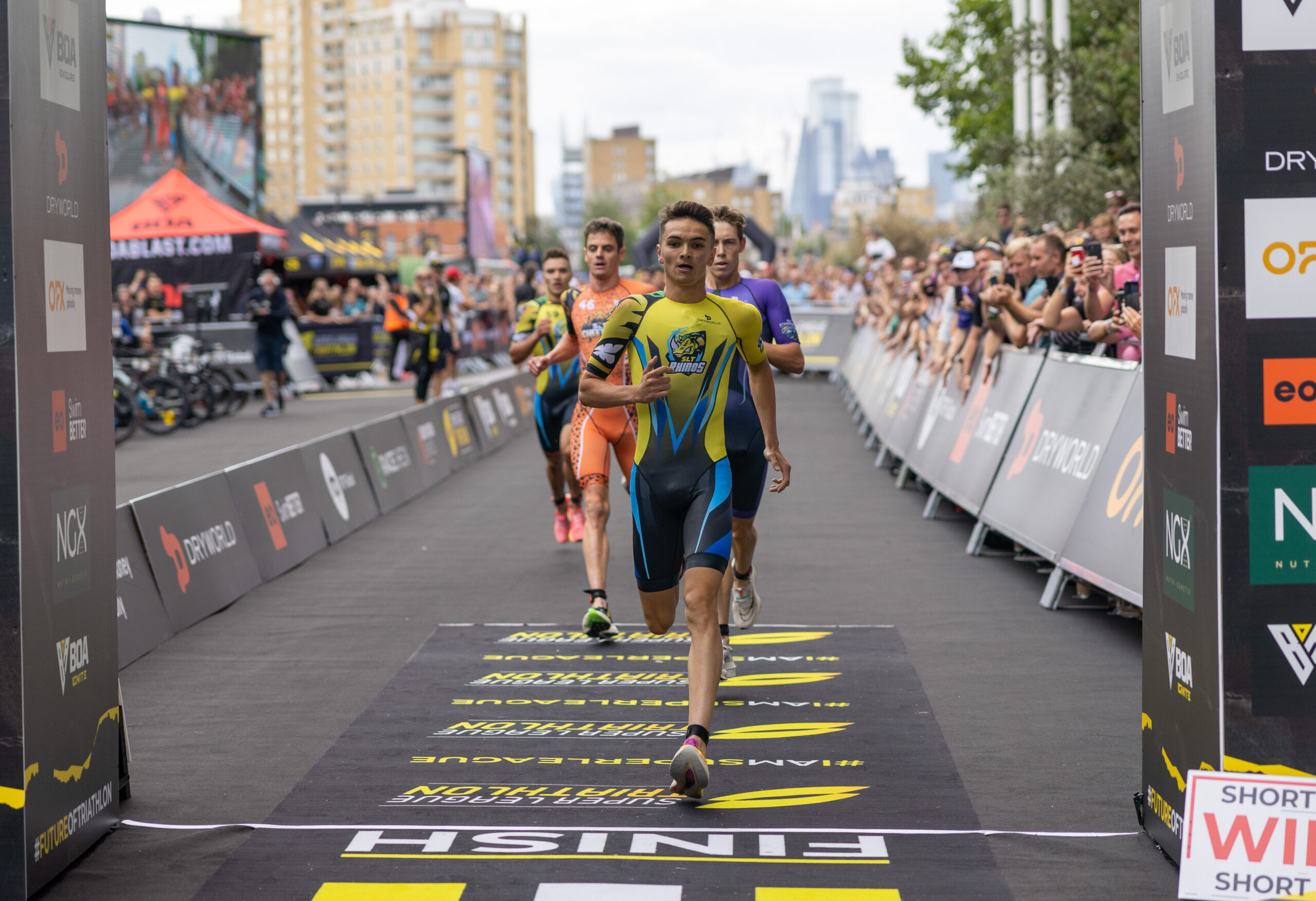 London, England - 4th September 2022, Superleague Championship Series, Mens elite race at West india Quay, Canary Wharf, London - (Darren Wheeler - That Cameraman/SuperLeague)