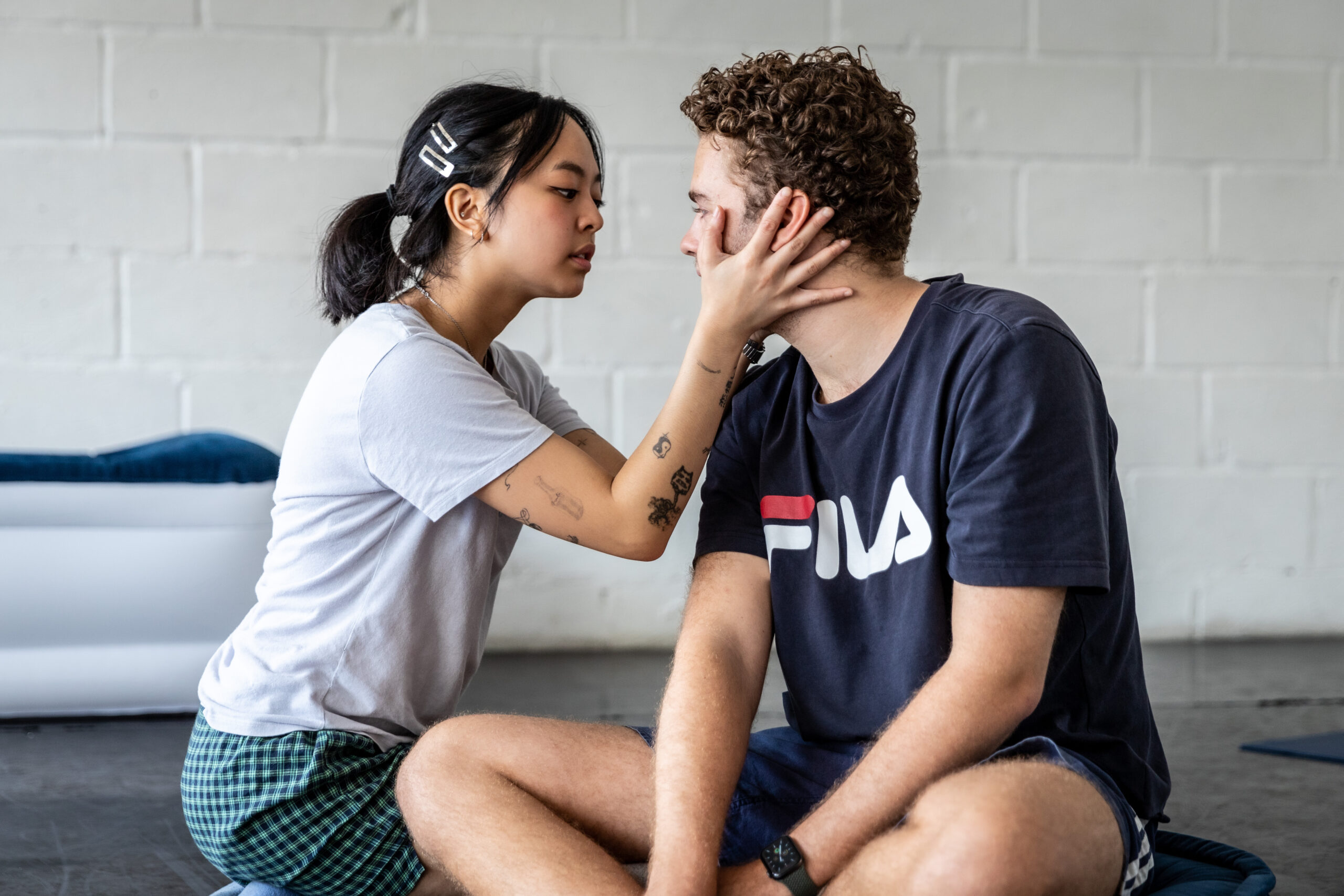 Award-winning modern love story Ikaria arrives at the Park Theatre