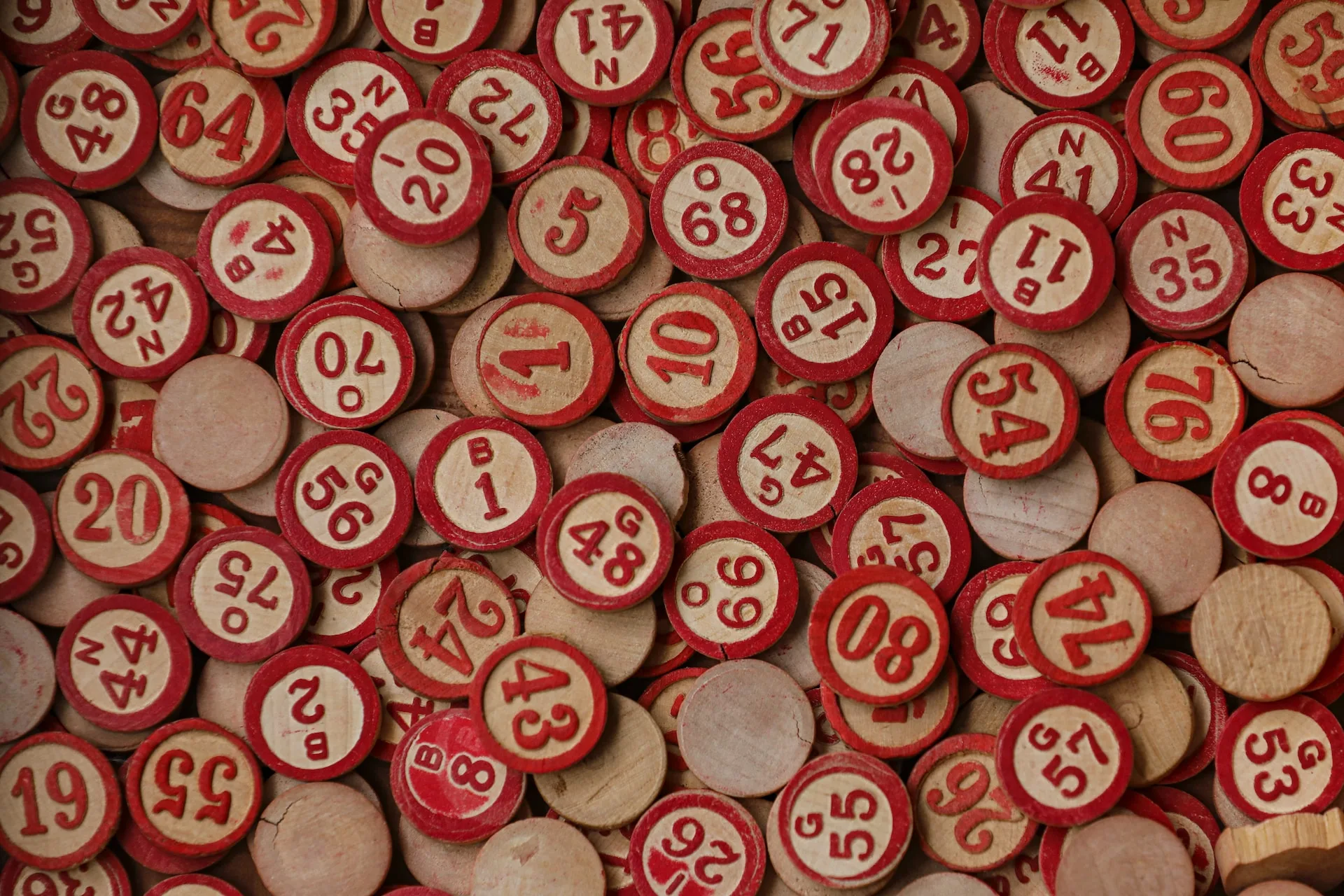 What makes bingo so popular?