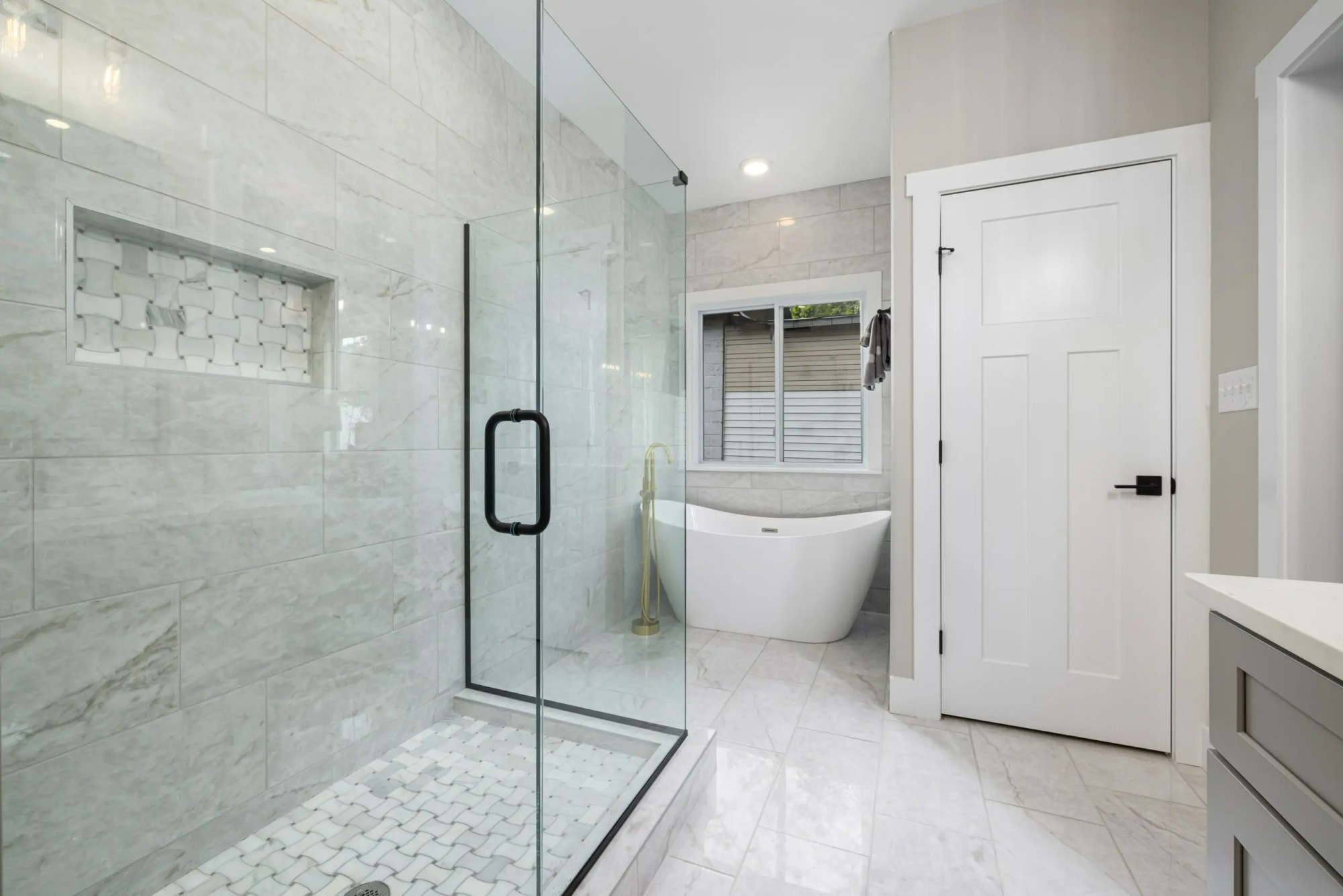 The Advantages of MadetoMeasure Shower Screens London Daily News