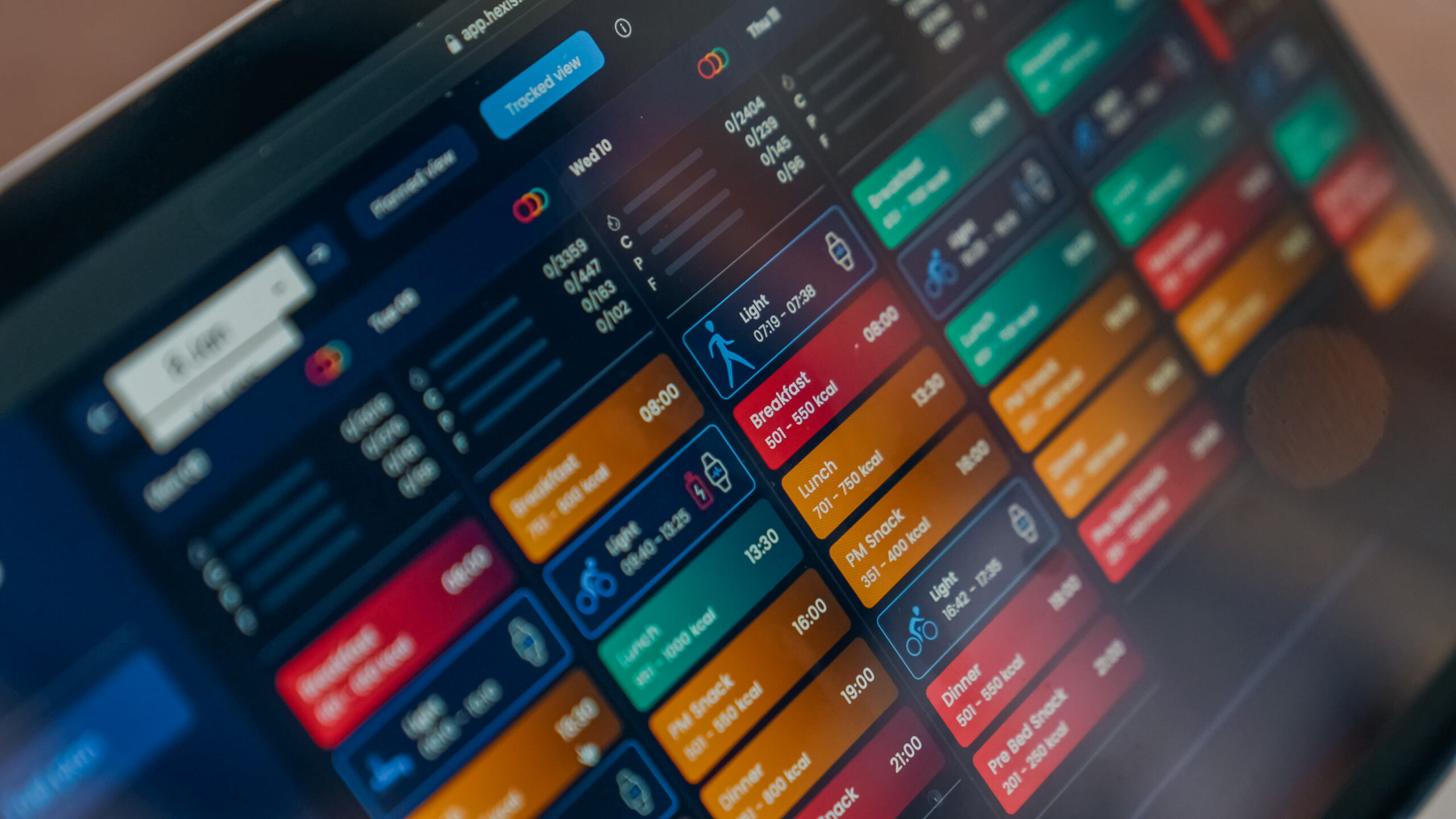 Hexis secures £1.6 Million in Pre-Seed Funding, welcoming APEX and Sport Republic as Strategic Partners.