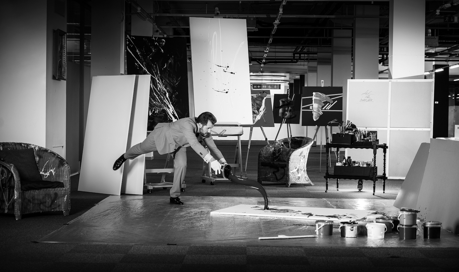 Michael Gregorjev Murn solo Exhibition ECHOES to open at award-winning Miart Gallery in Mayfair