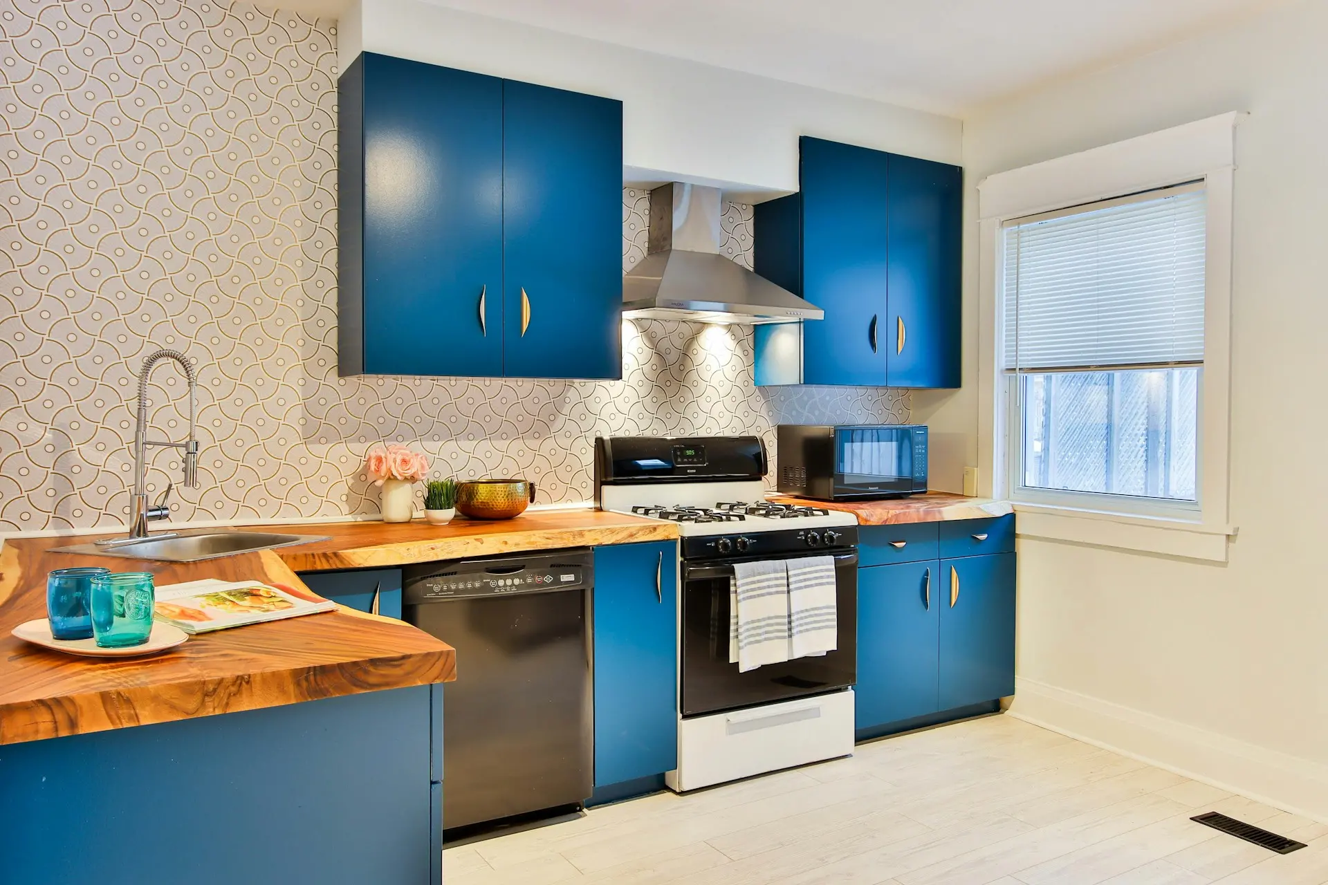 Emerging home decor trends in London: What’s hot in 2024