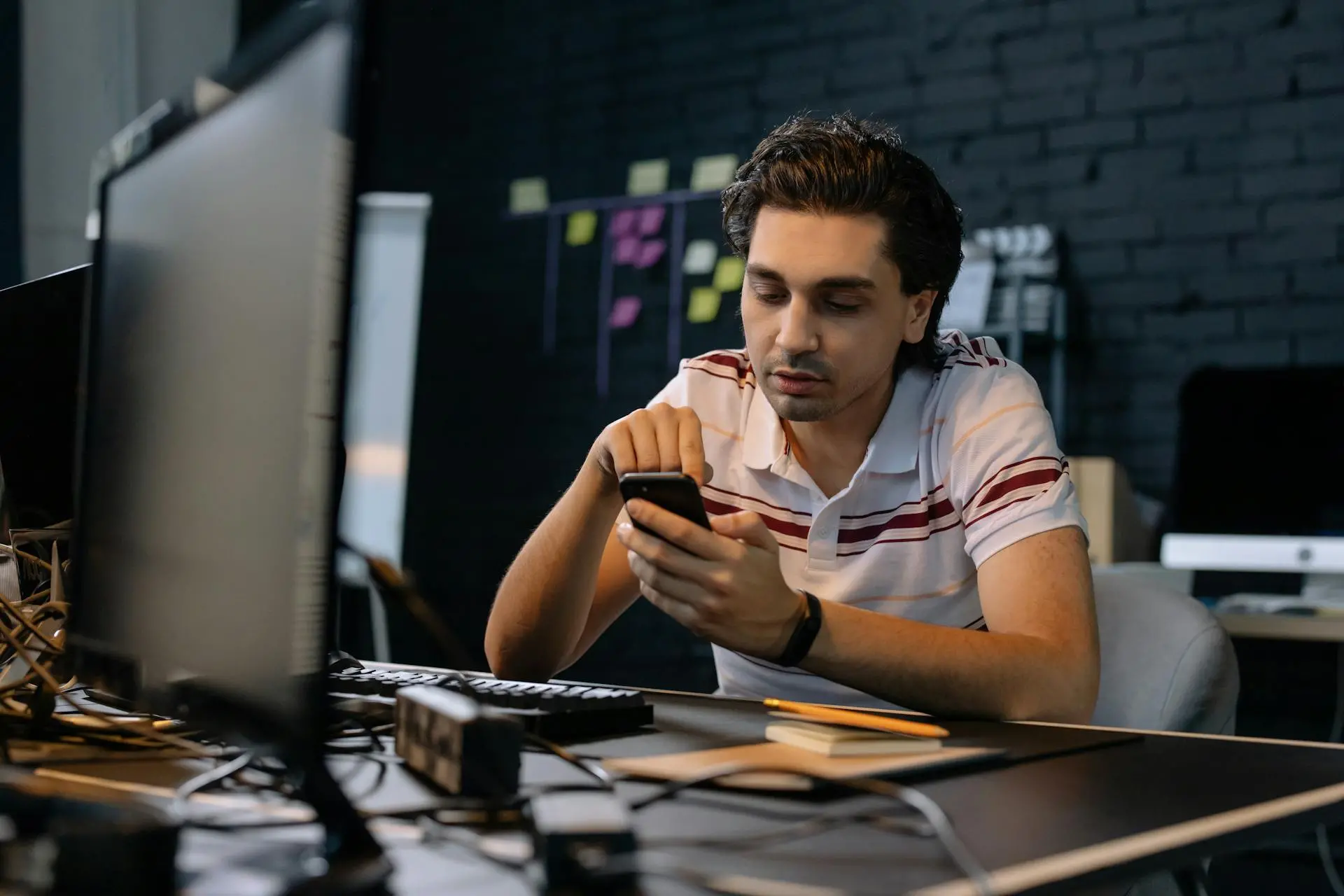 Almost 1 in 2 Brits would quit their jobs if asked to work five days a week in the office, as Gen Z revealed to be most office shy workers