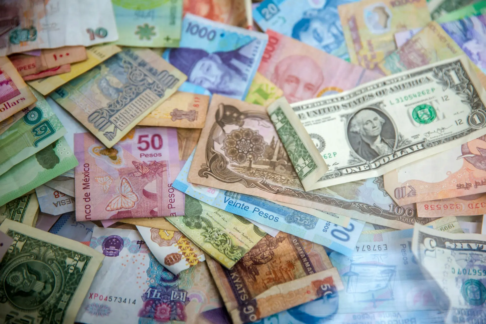 Efficient strategies for currency conversion