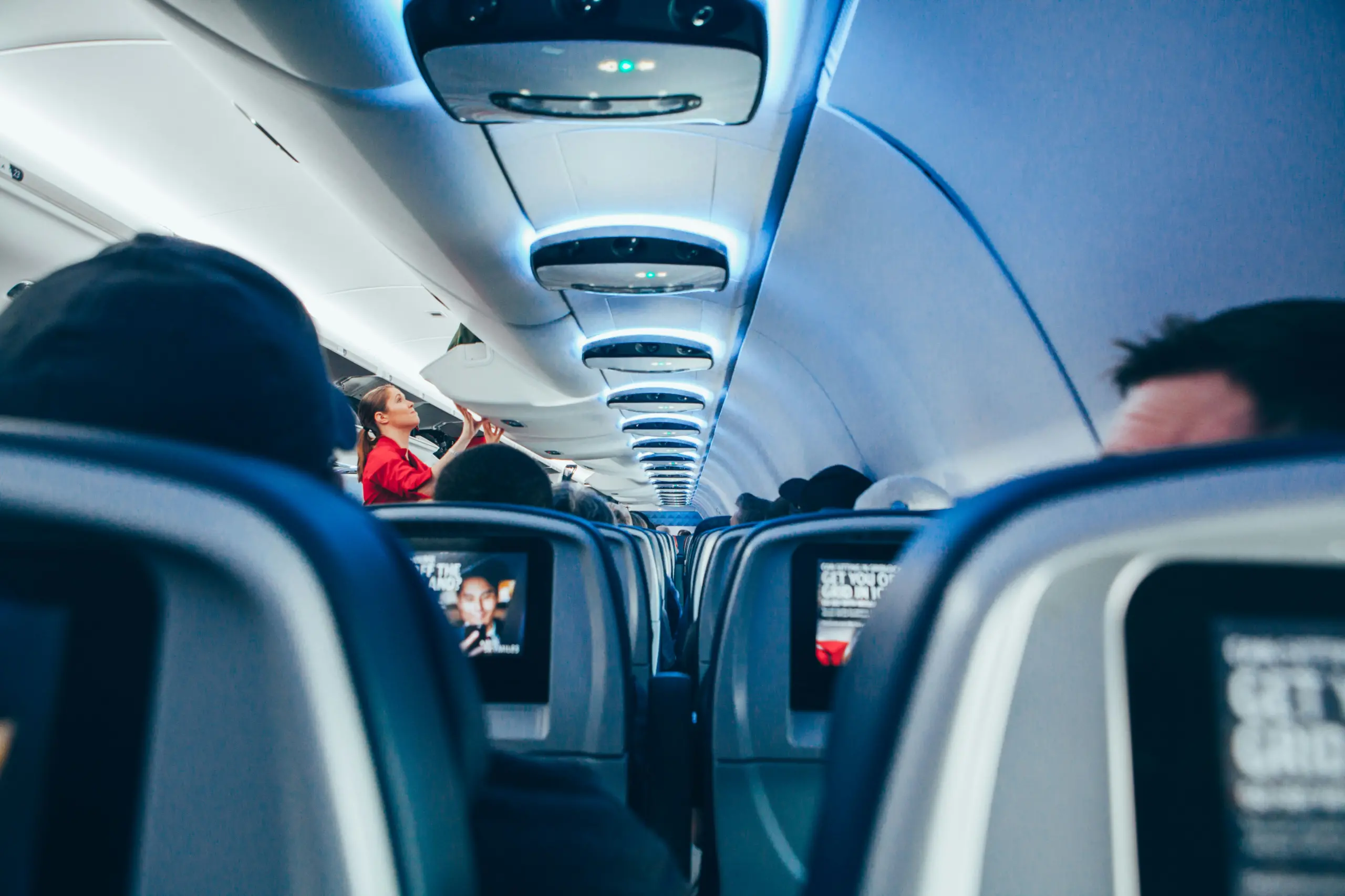 Travel expert reveals whether booking flights on incognito mode is cheaper