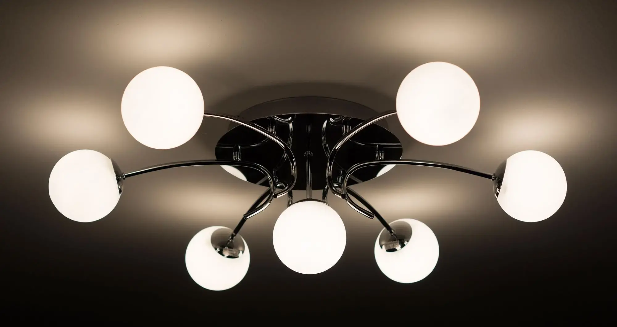 Brits refuse to use the ‘big light’ as they double down on reducing energy costs