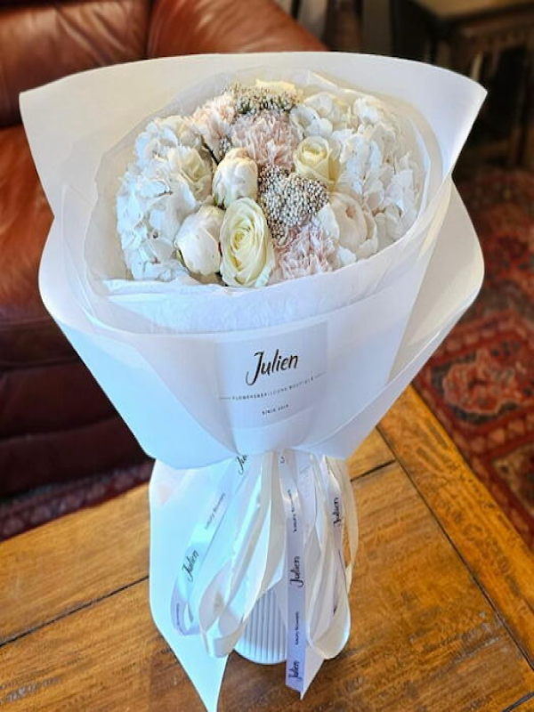 Multi-Color Bouquet Design in Leeds