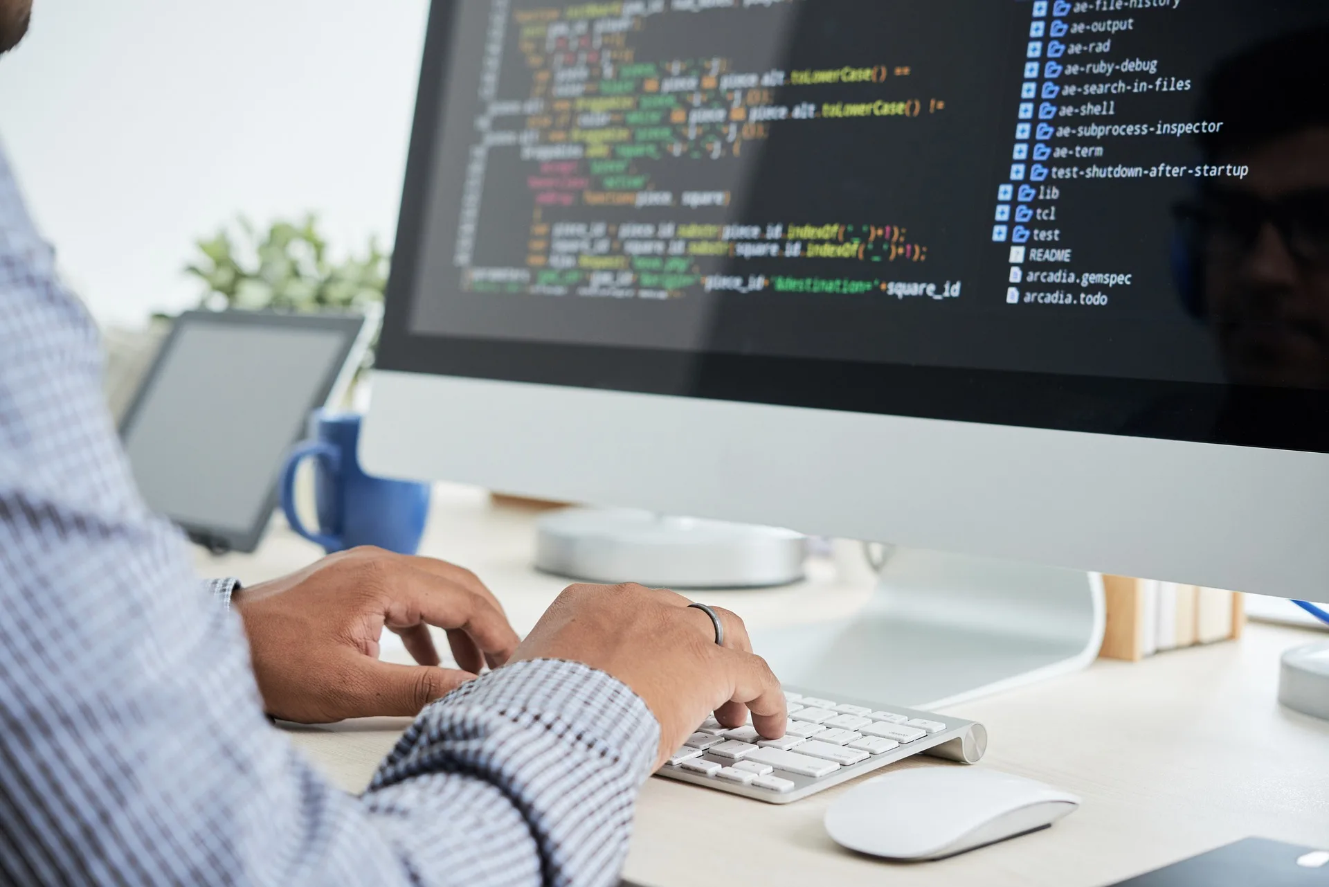 Why businesses should consider hybrid app development for success