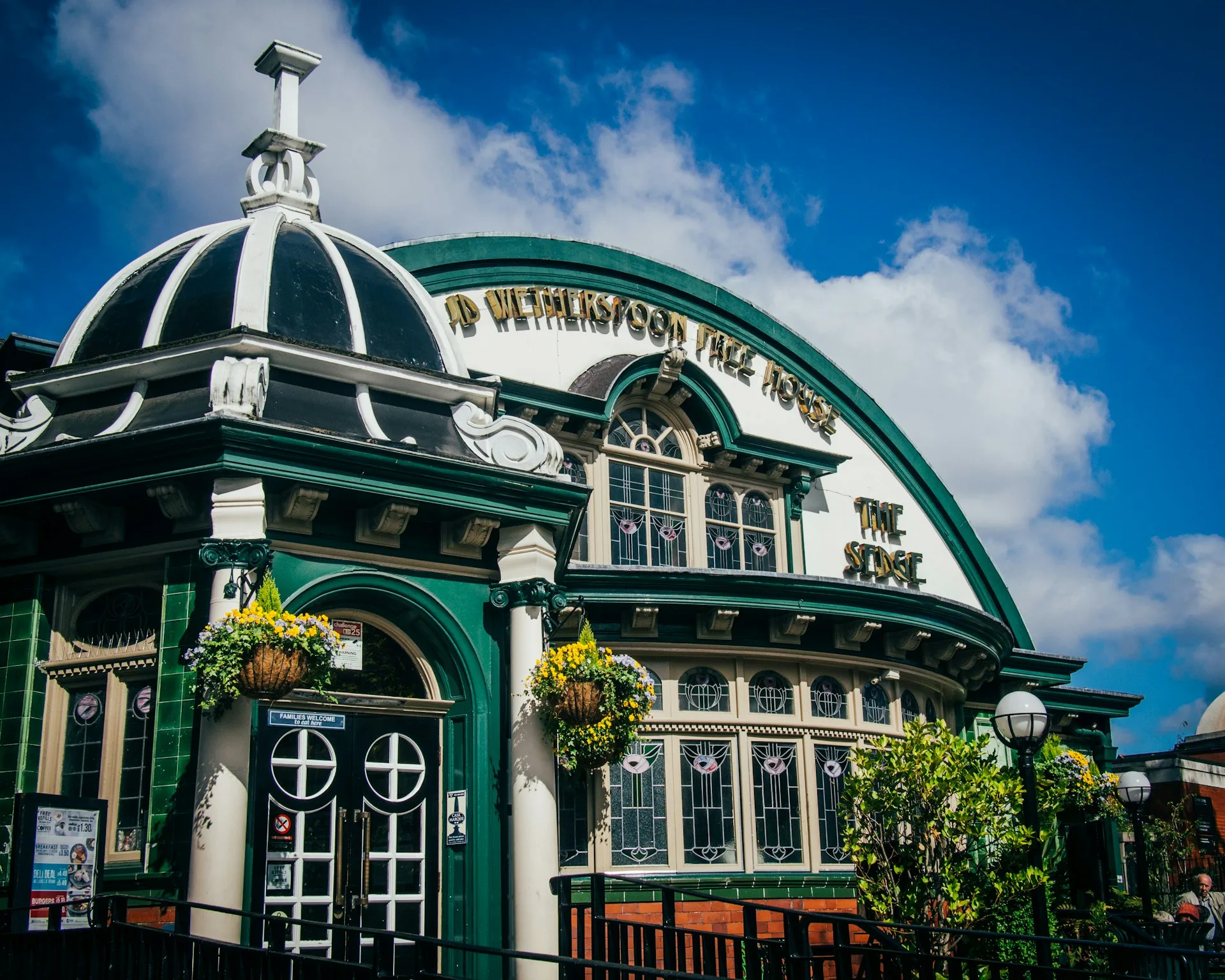 Wetherspoons – dividend reinstated
