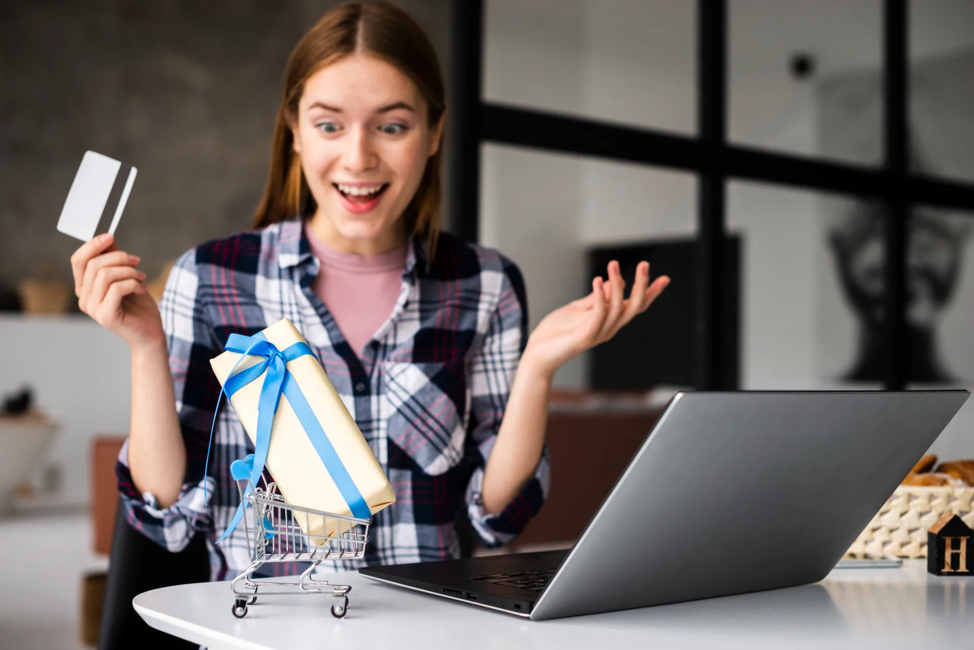 Earn Amazon gift cards fast: What you need to know about online survey rewards