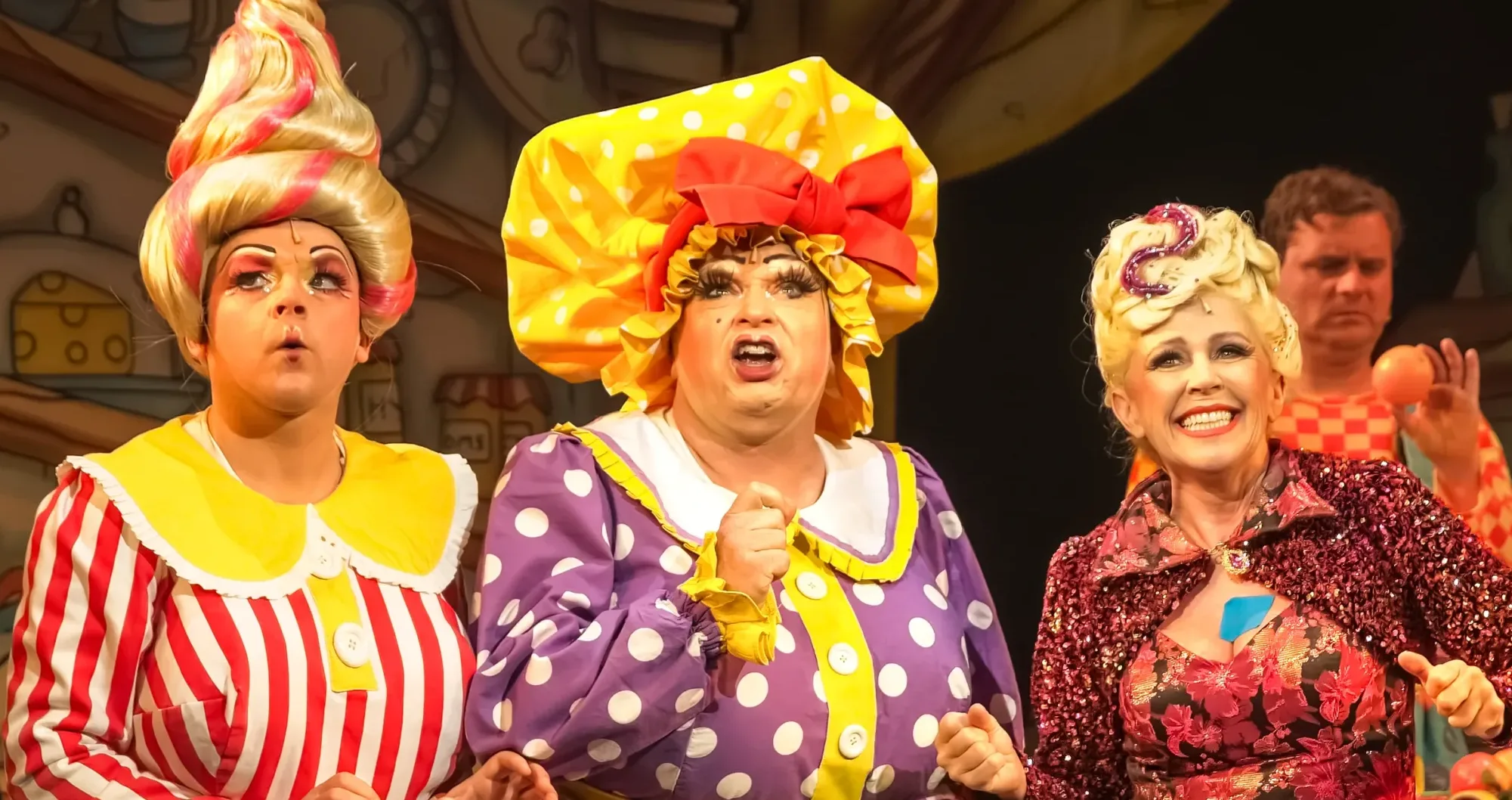 Are there ways you can save money on your pantomime trip this year