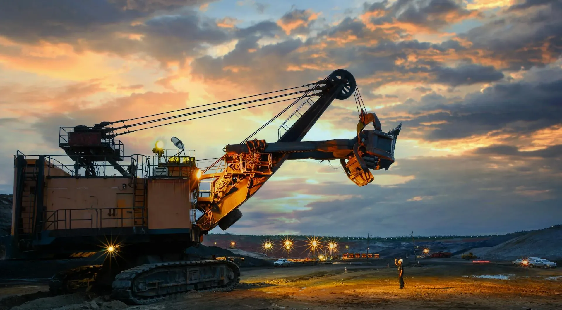 Underground mining machinery