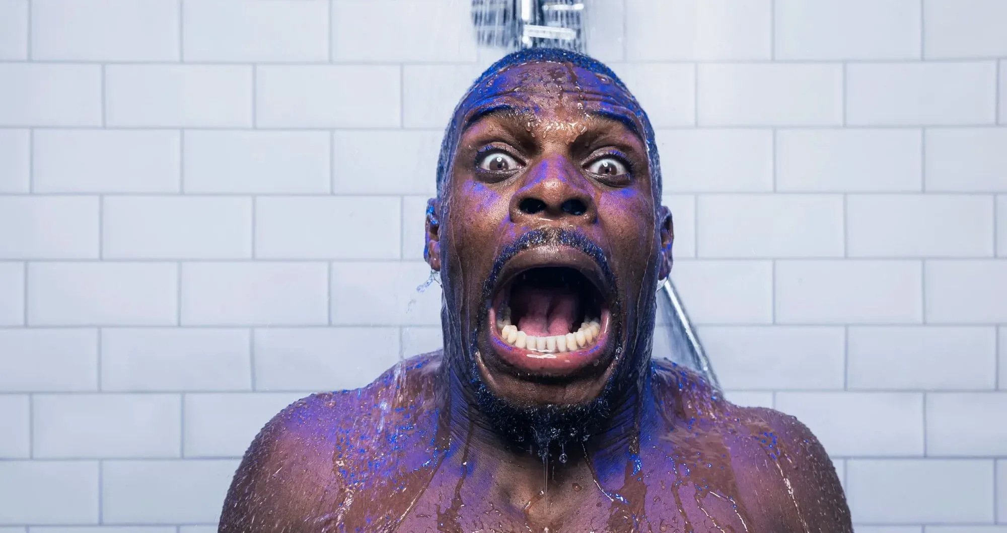 Gloucester rugby players set ultimate cold water challenge as ‘freeze frames’ capture the raw reaction to freezing showers