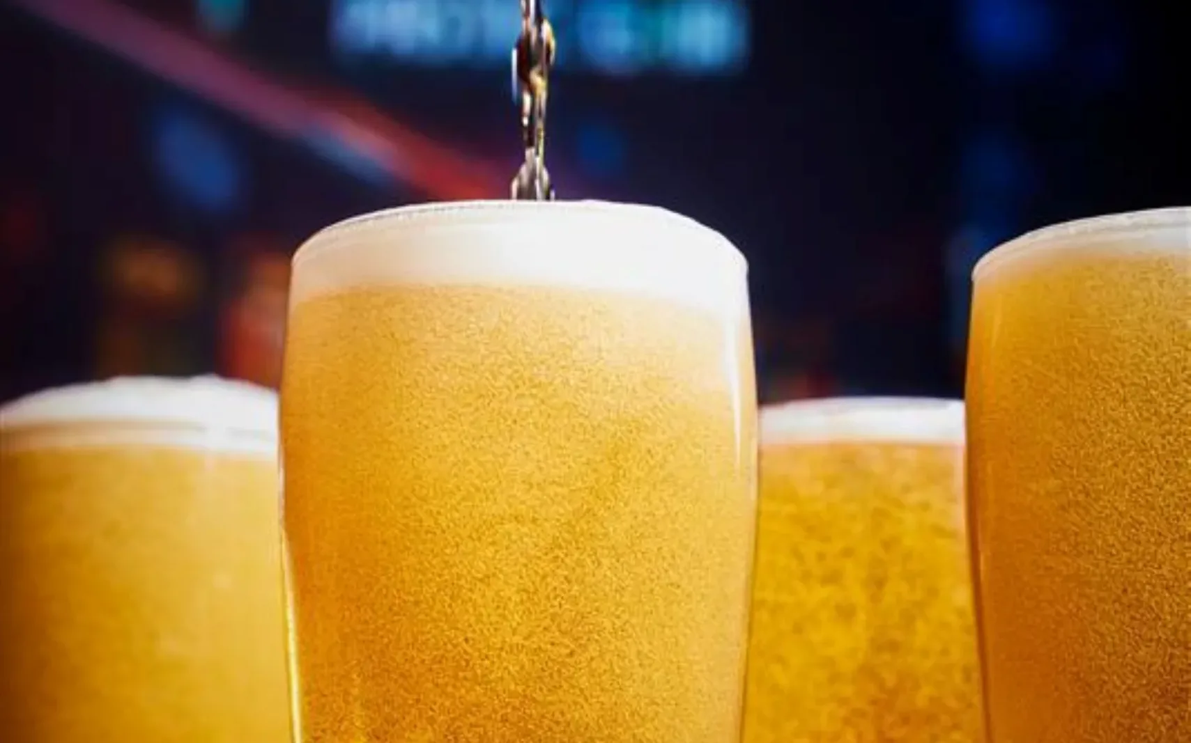 Frankie & Benny’s is treating dads to a FREE pint this Father’s Day – bold flavours, great vibes, and one perfect pour on the house!