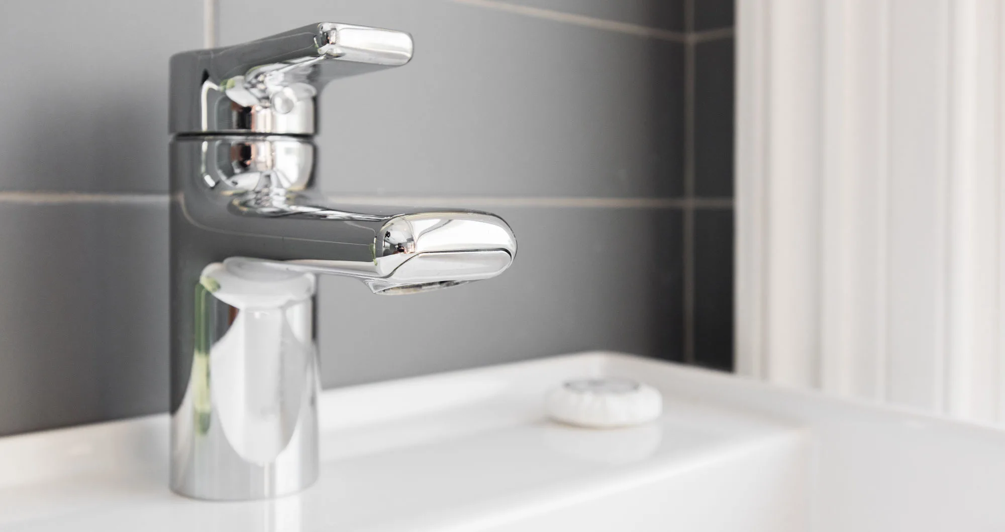 Emergency plumbing: What to do before plumber arrives