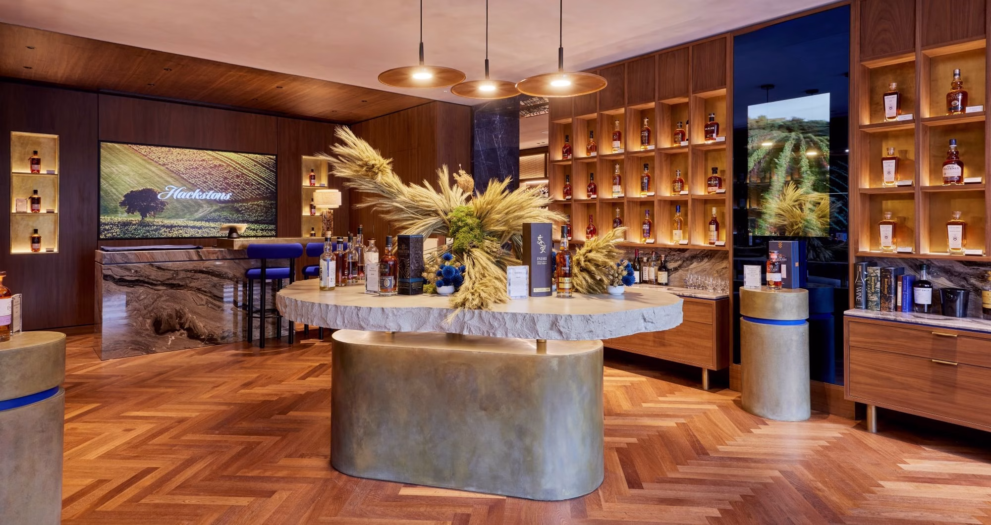 Hackstons Knightsbridge celebrates its first birthday with an exclusive gift for whisky lovers