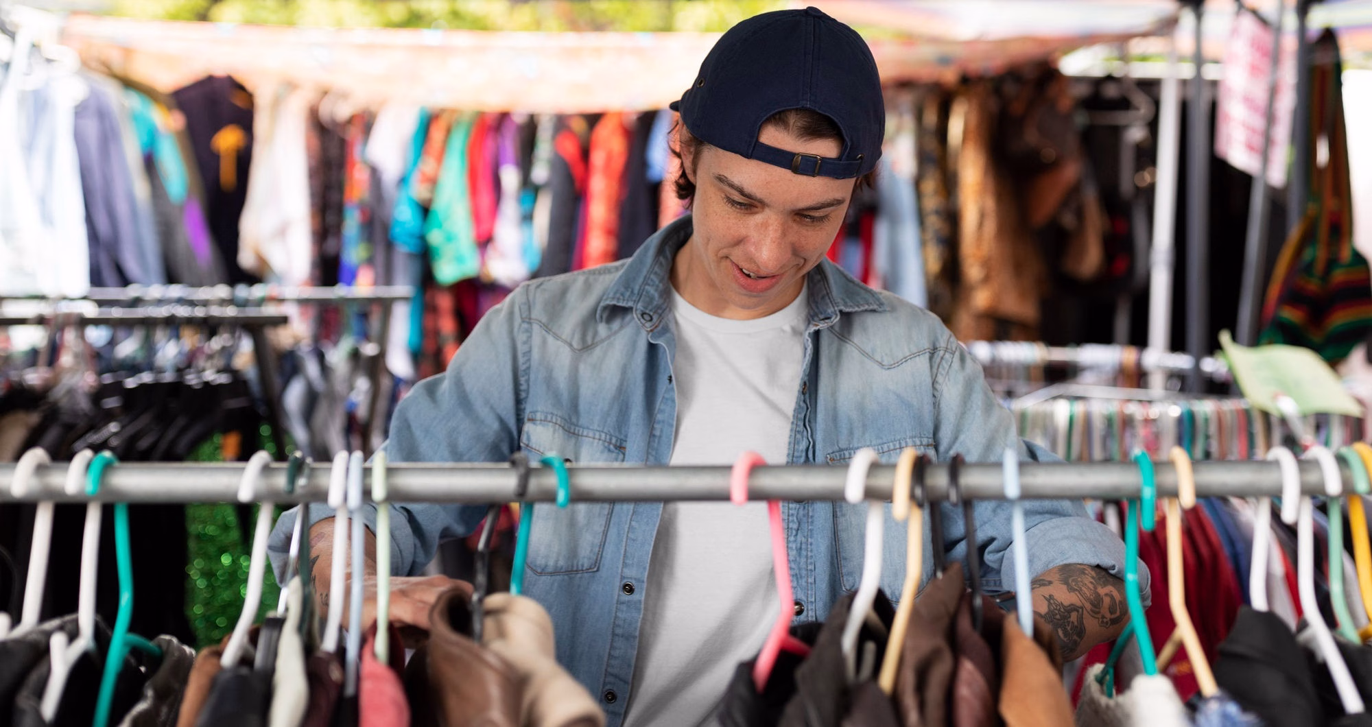 What are the must-have men’s shirts for a capsule wardrobe?