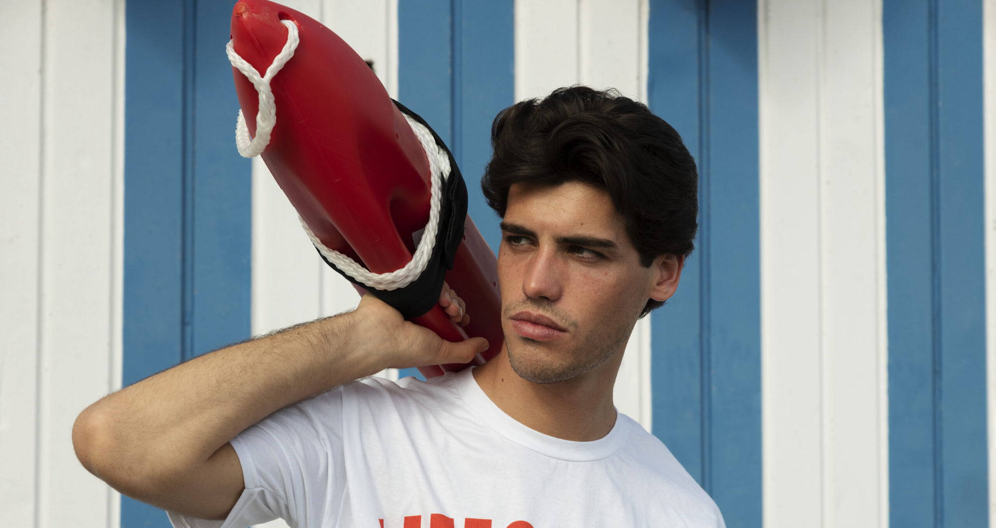 Threads of Valor: How patriotic men’s t-shirts shape modern British & American expression