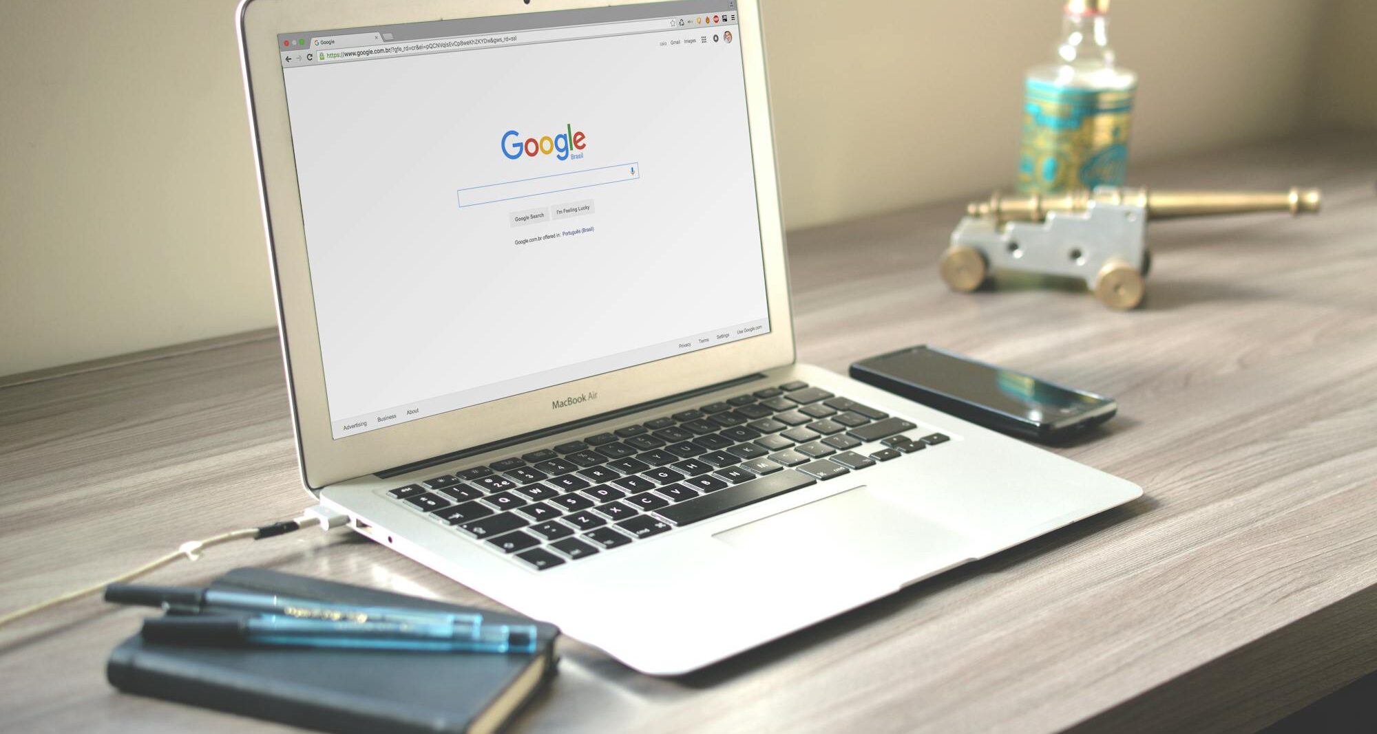 Marketing expert reveals the truth about online reviews – and how to spot the fakes