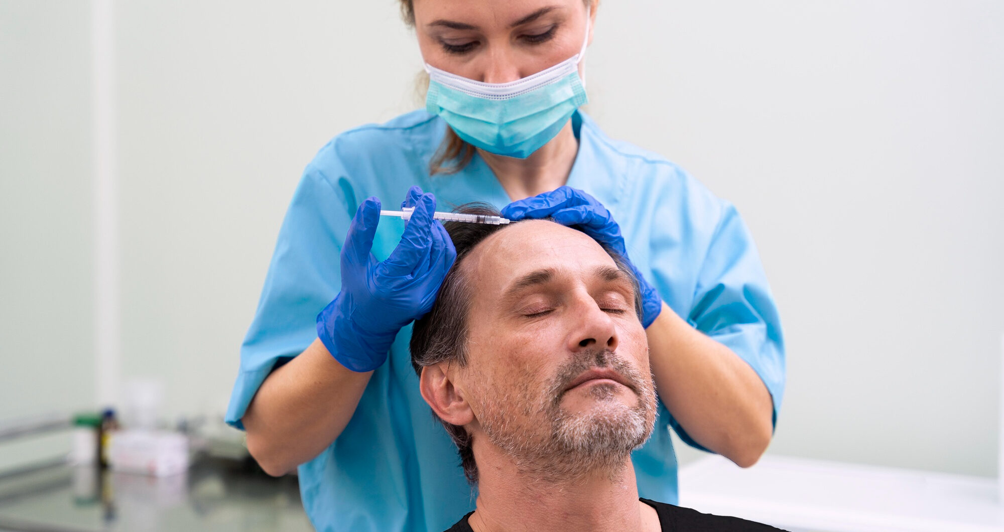 The modern guide to restoring confidence: Navigating the world of hair restoration