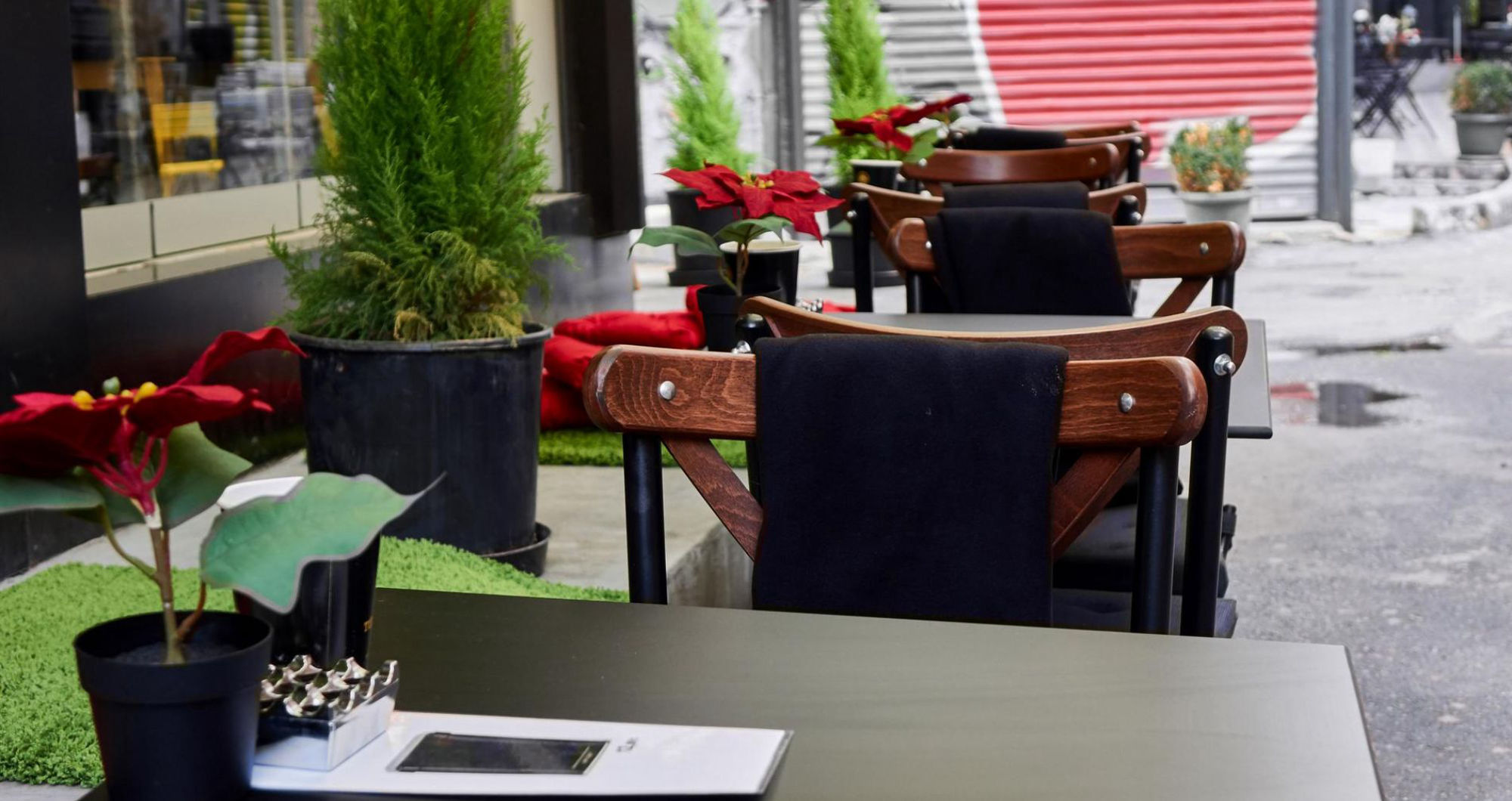 Why London restaurants are investing more in high-quality restaurant tables and chairs