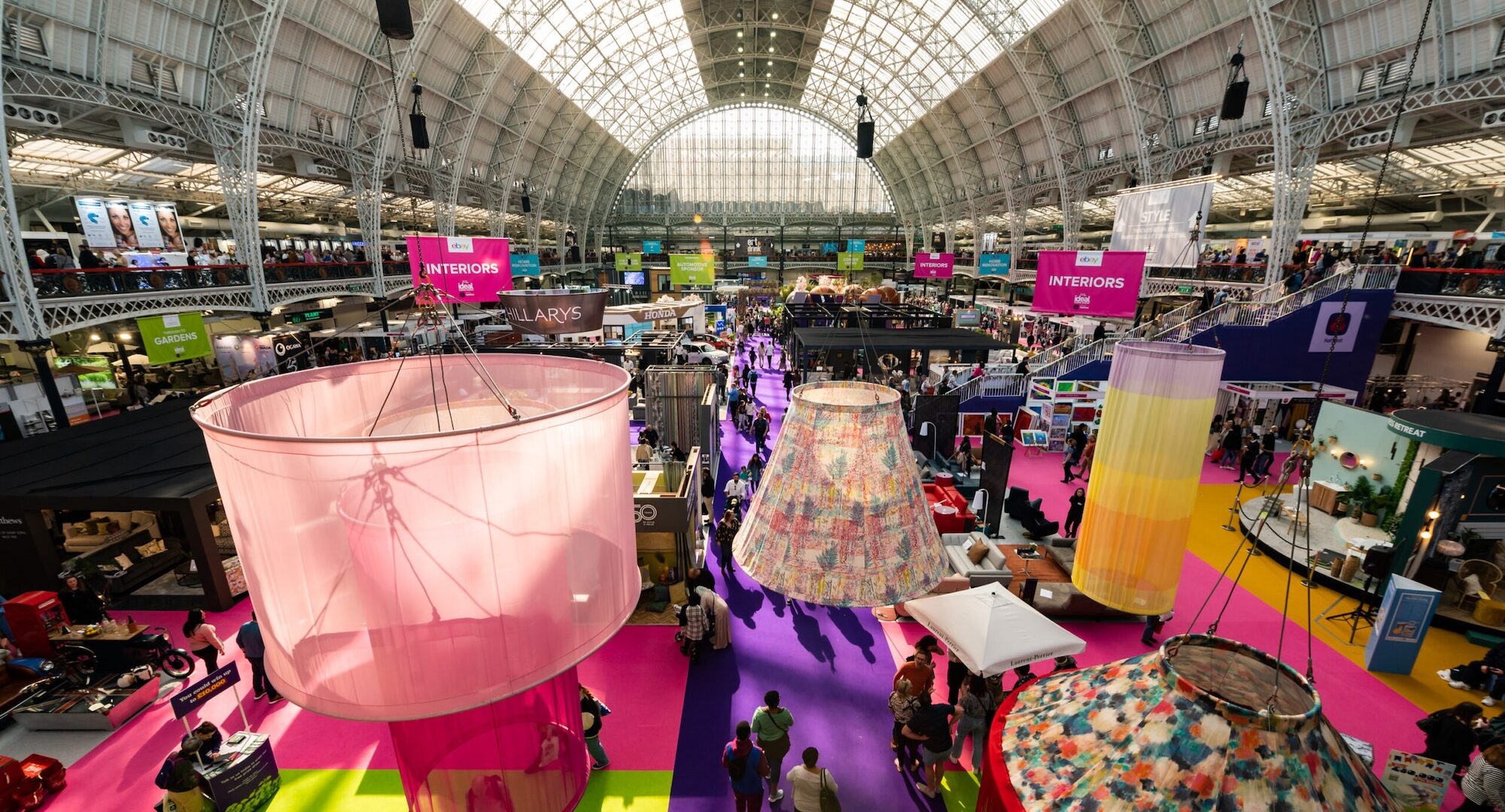 The Rise Of A Food Show Icon: $1.2 Million Fortune Unveiled  : Financial Reports Latest Bio & News