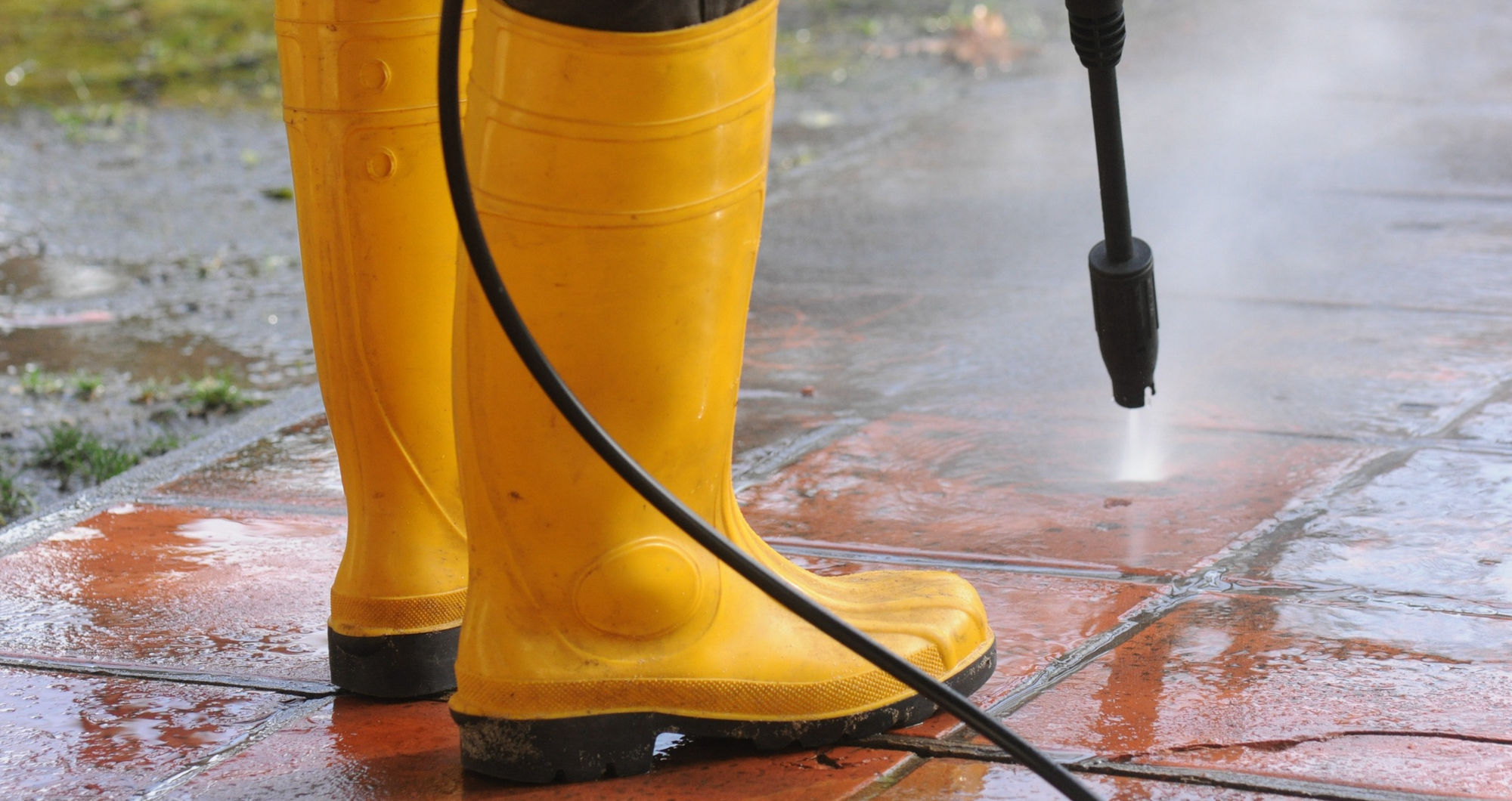 Commercial jet washing Essex: Professional cleaning solutions for businesses