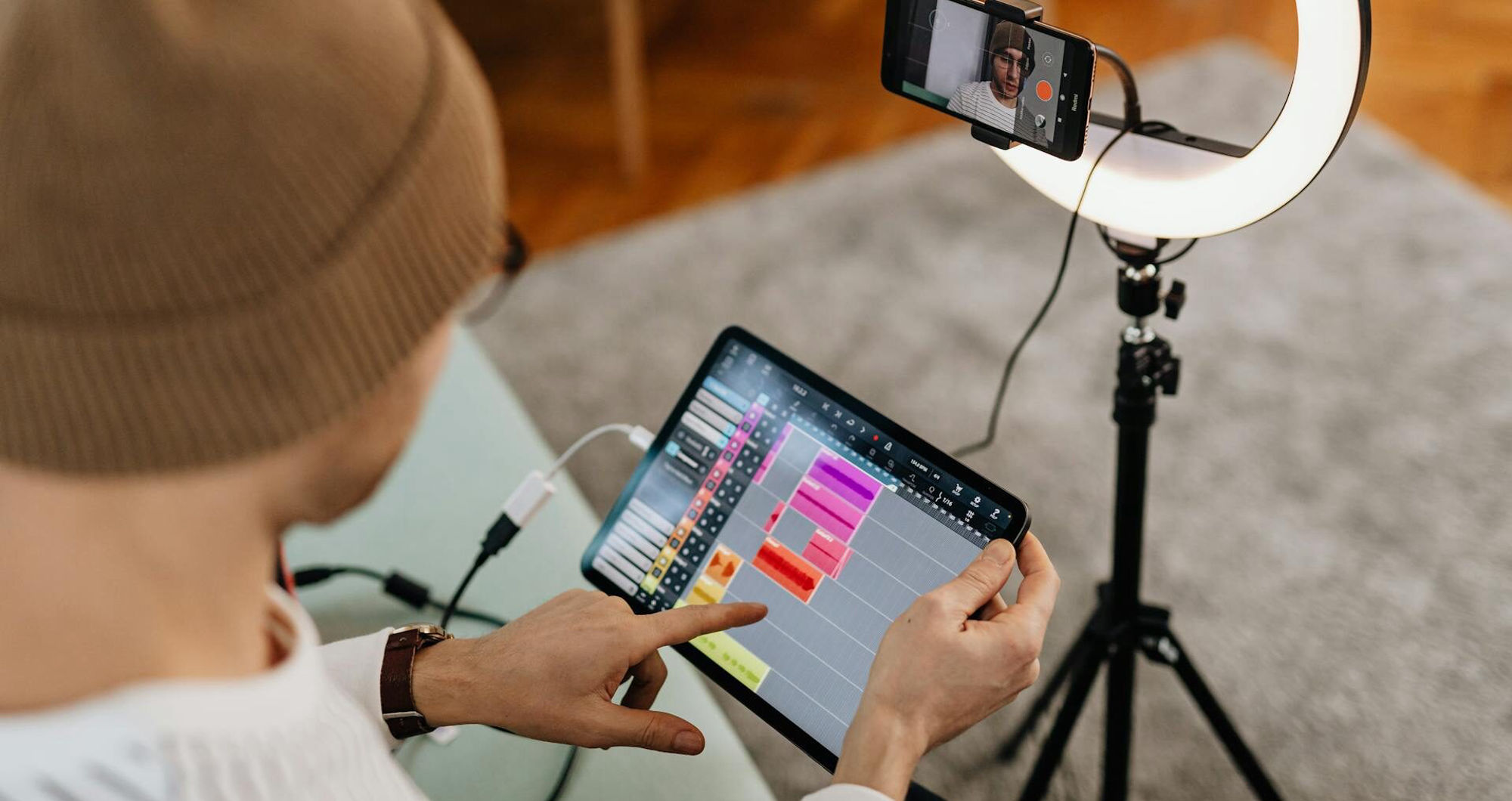 Epidemic sound vs Splice: Two different approaches to music creation and licensing