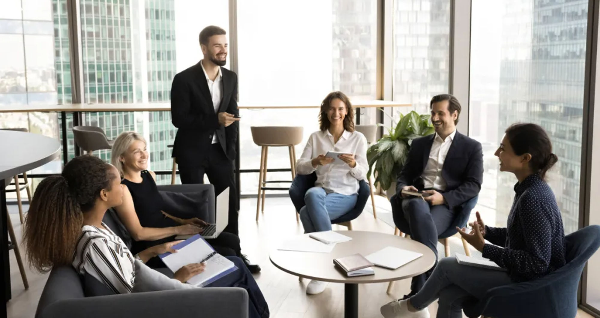 The role of ice breakers in driving meaningful networking at London corporate events