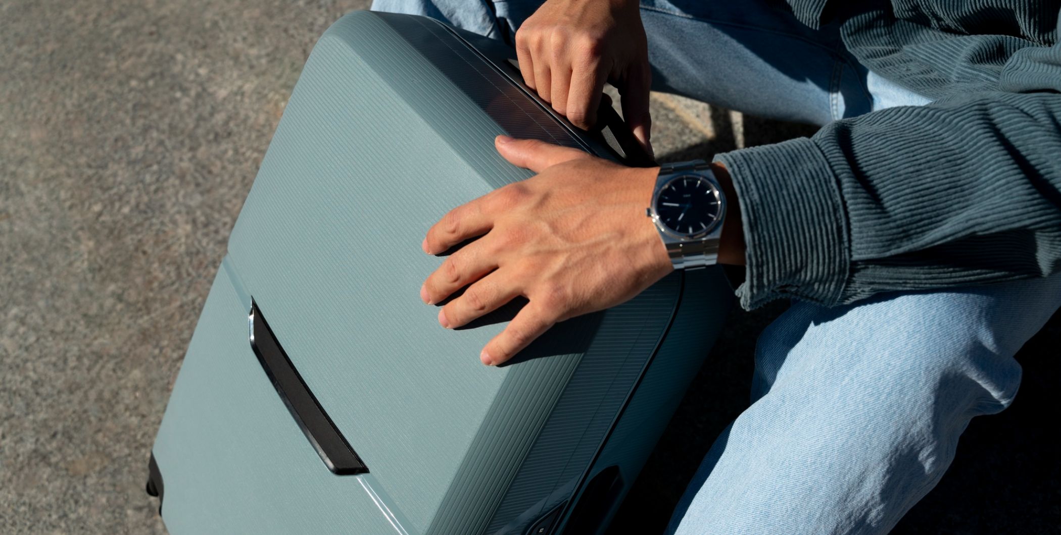 Redefining modern timekeeping: The new generation of quartz and carbon fiber watches