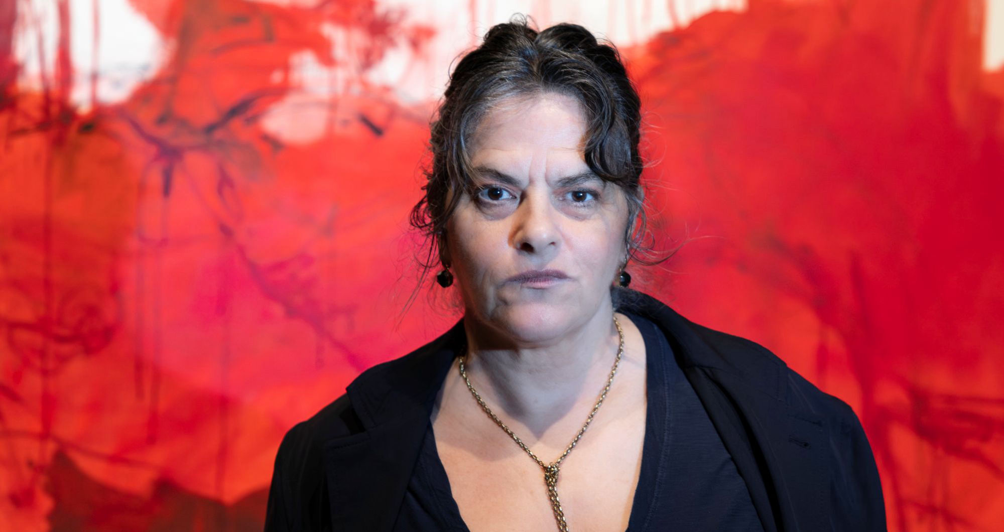 Dame Tracey Emin backs TfL priority seating week campaign