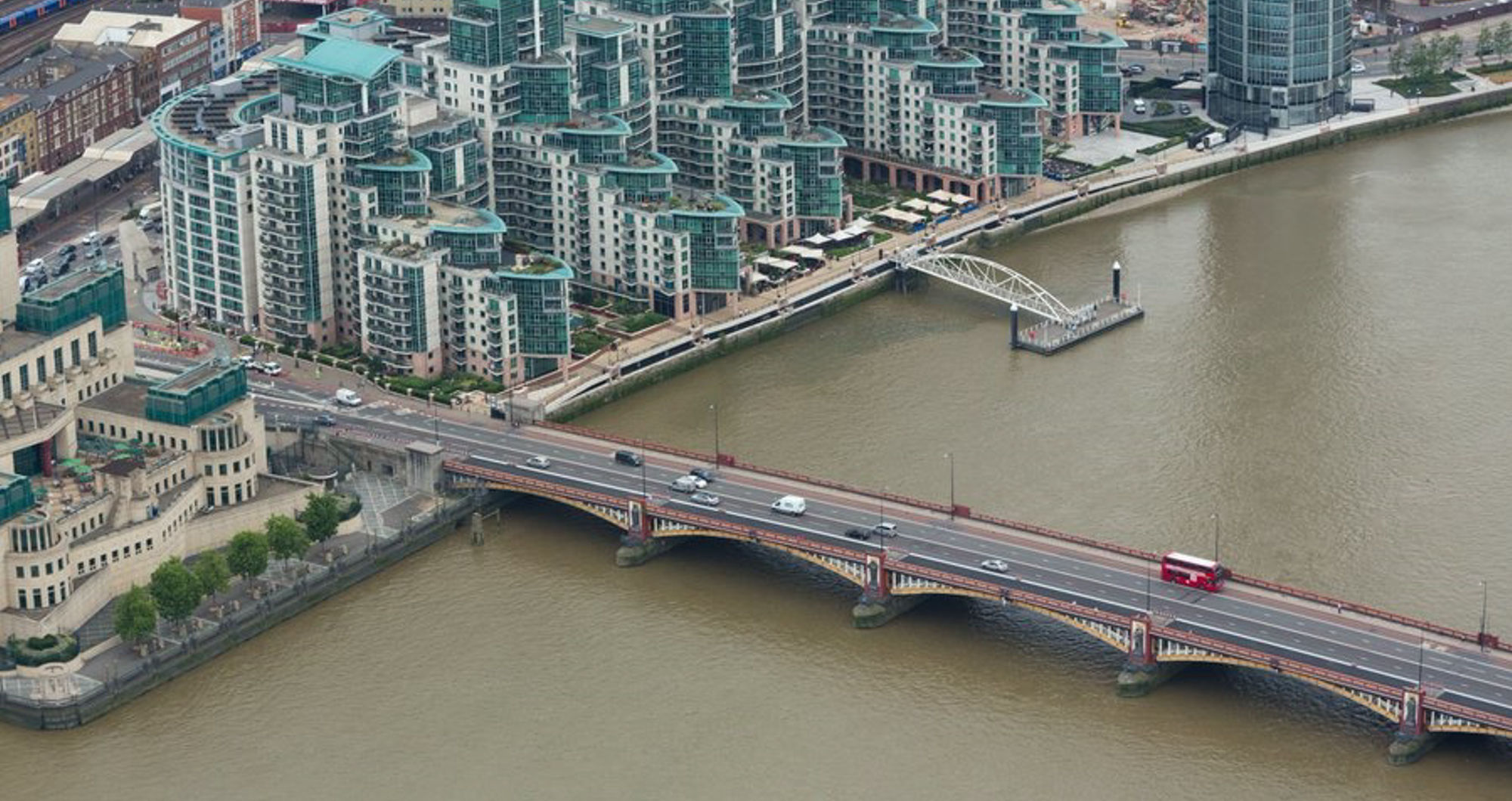 Safety-critical temporary weight restriction on Vauxhall Bridge to be introduced from July