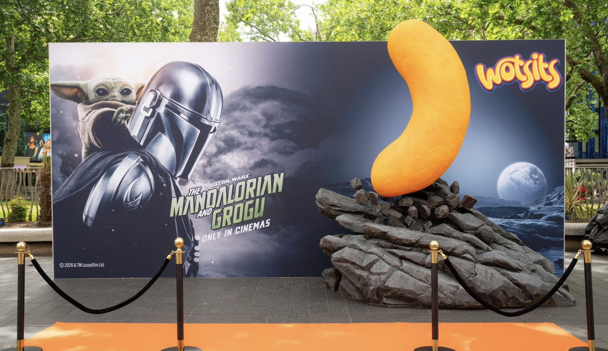Wossit Star Wars fans can ‘use the Force’ on a giant floating Wotsit in ...