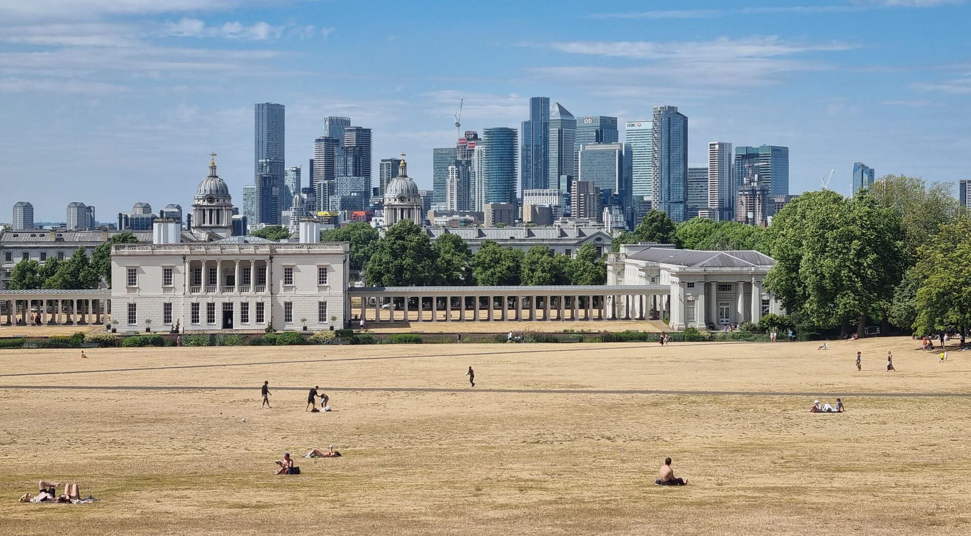 London braces for major heatwave: TfL issues travel alerts for commuters