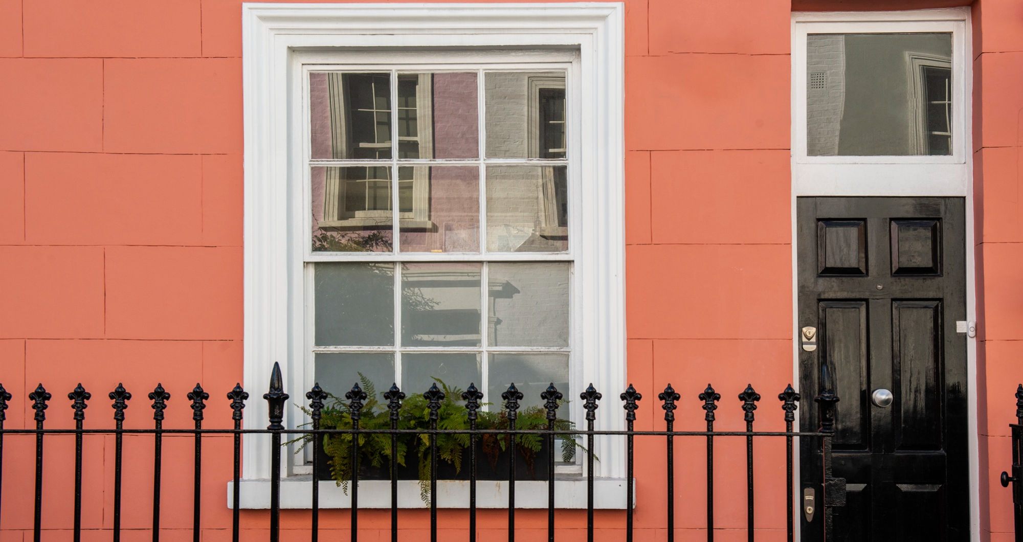 Why homeowners are choosing cleaner-looking sash windows with hidden vents