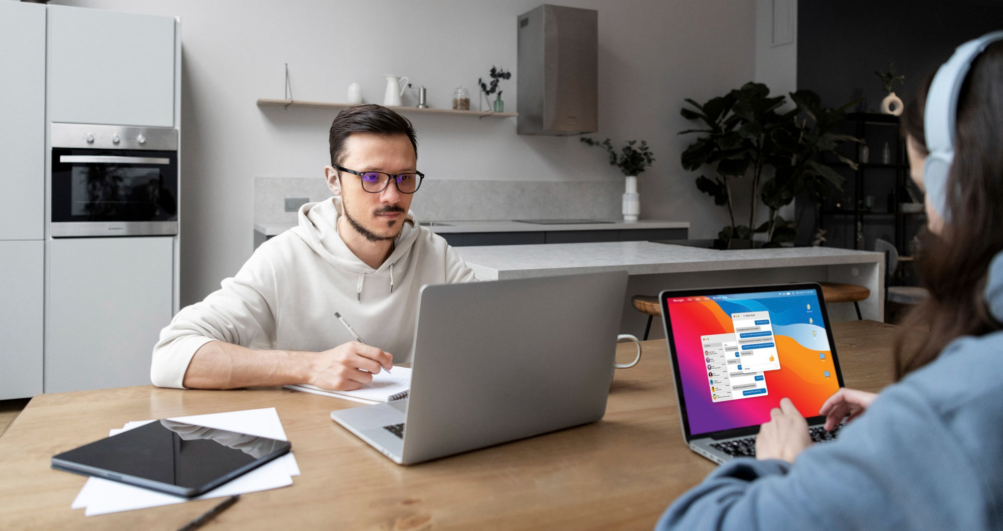 In-house vs agency SEO for SaaS: How to decide which route fits