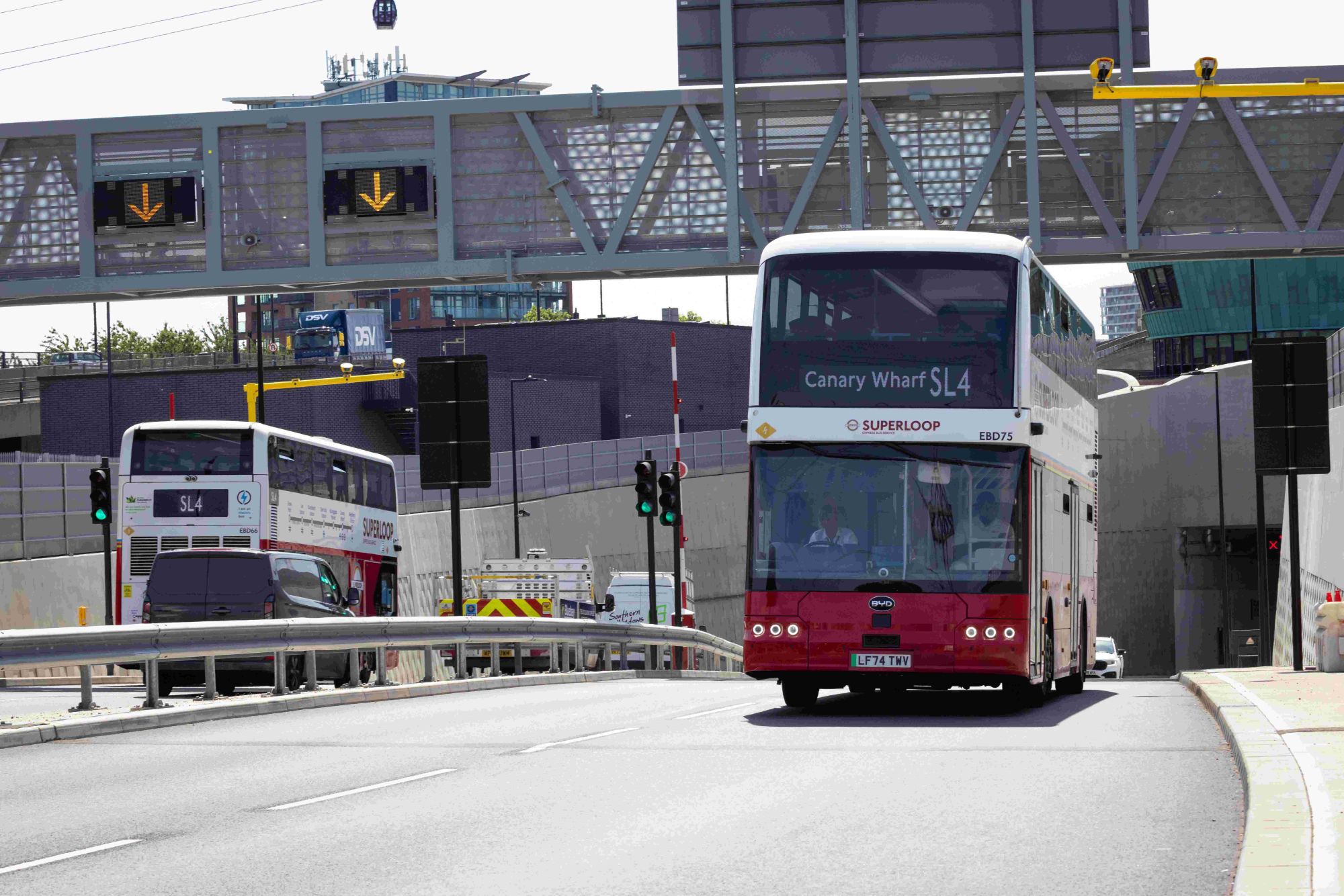 New report shows one-year-old Silvertown Tunnel cuts congestion and boosts bus use alongside improved air quality