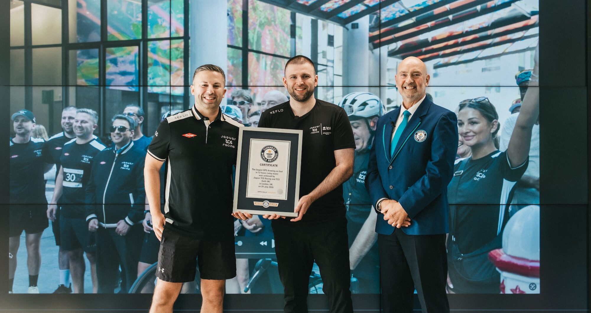 Jaguar TCS Racing sets Guinness World Records ahead of Formula E London title showdown