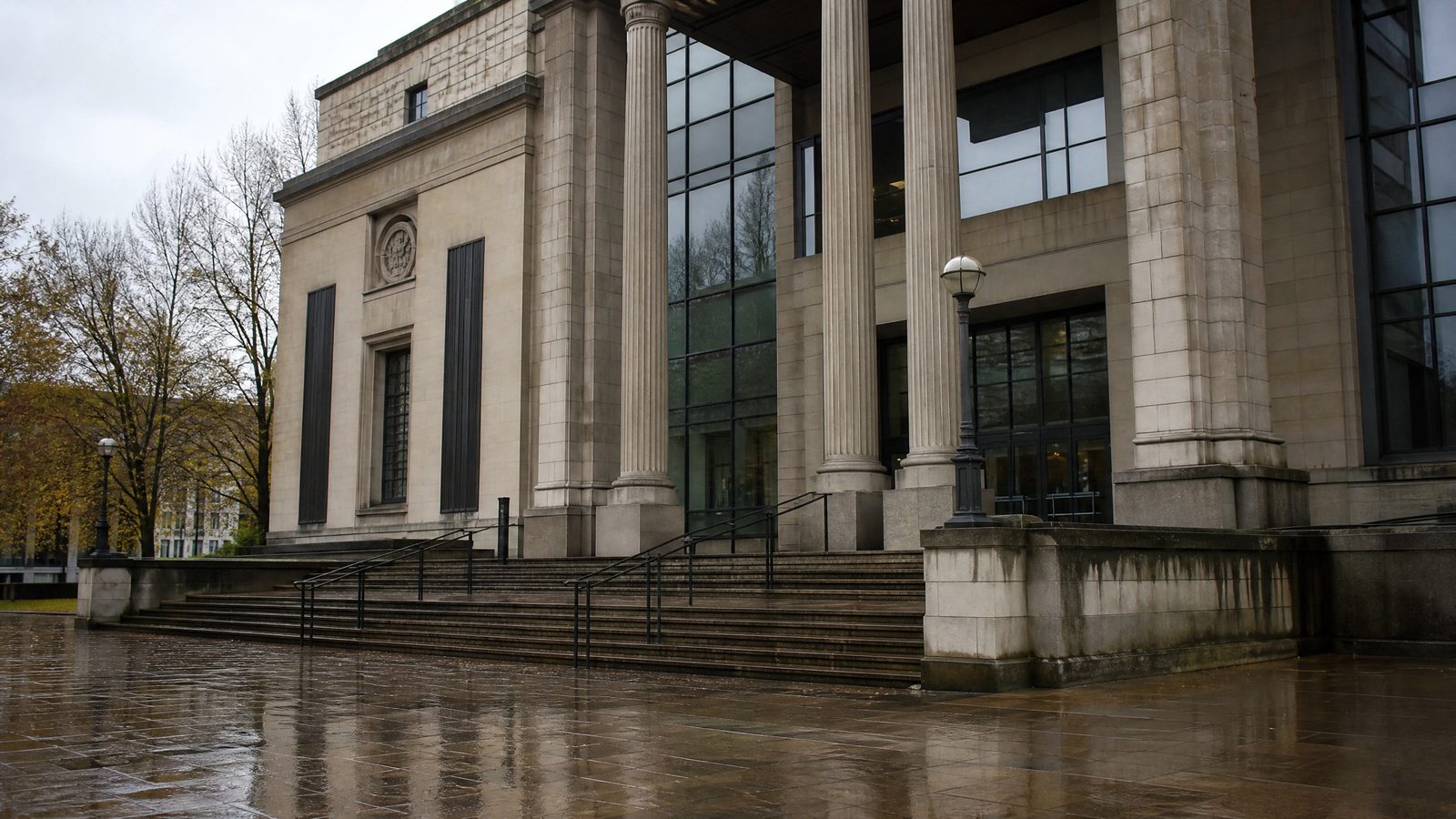 Khloe Simmonds sentenced to seven-and-a-half years at Harrow Crown Court