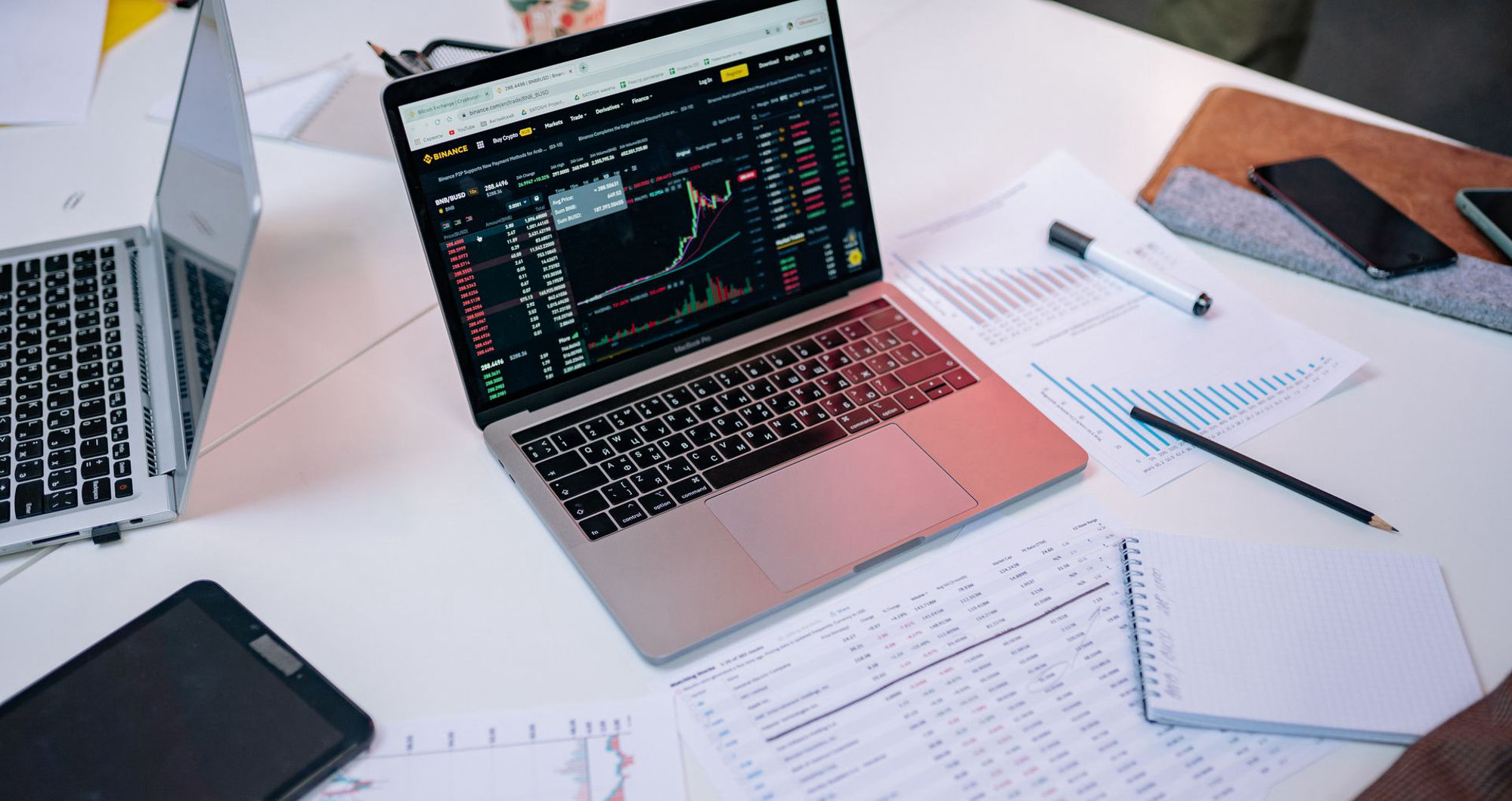 Market report: Sober start to October for the Footsie amid inflation fears and AI warnings