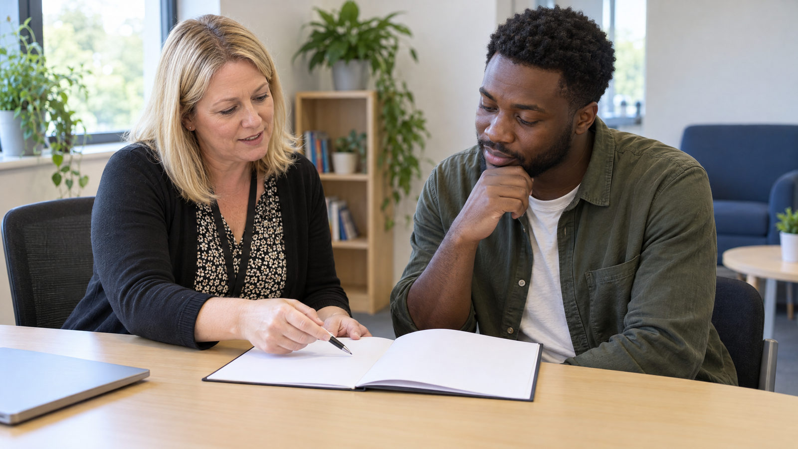Free careers advice opens to everyone in England as 500 advisers join DWP