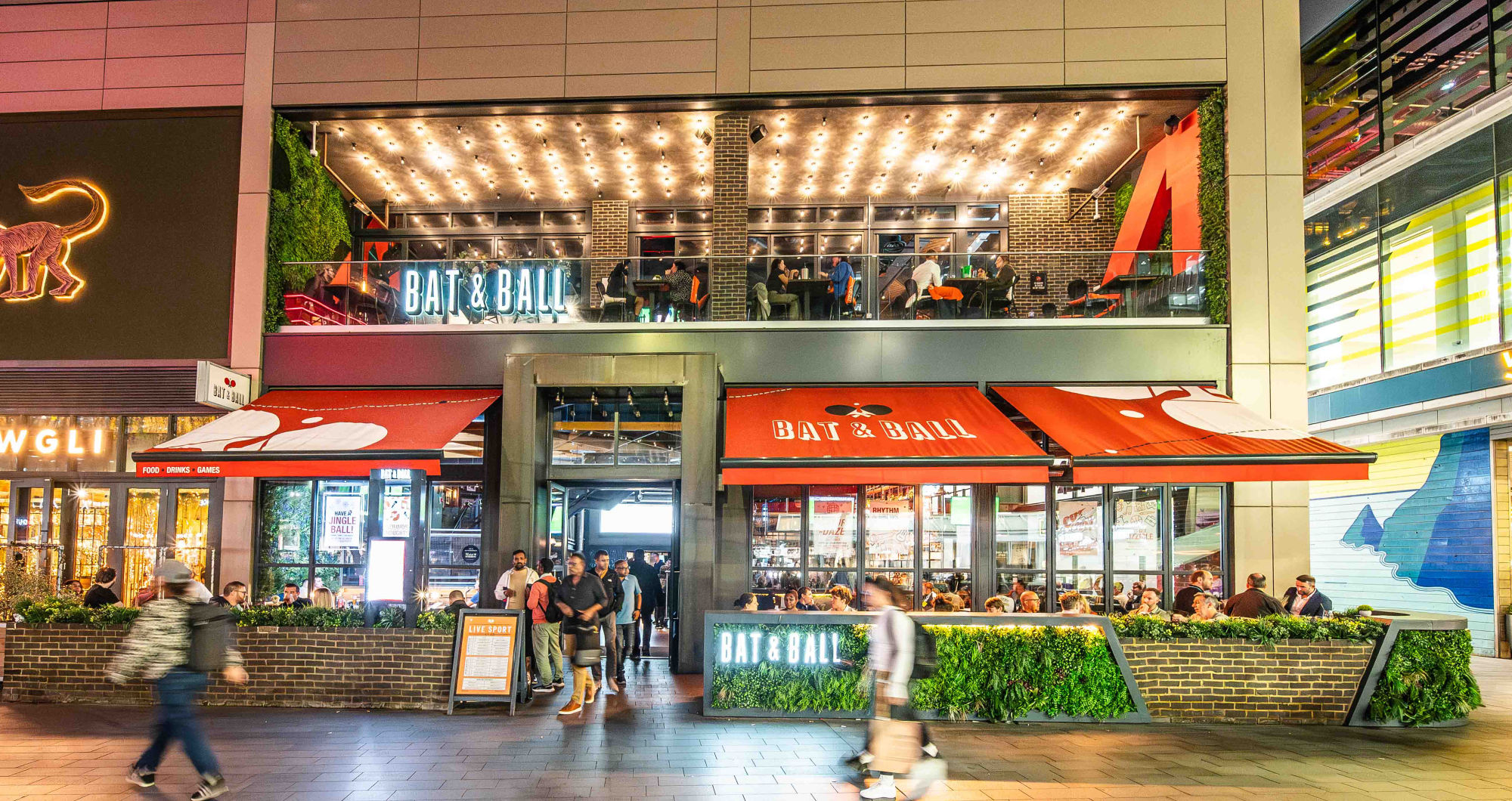 Urban Pubs & Bars announces third Bat & Ball London venue with £1 million investment in Tower Hill
