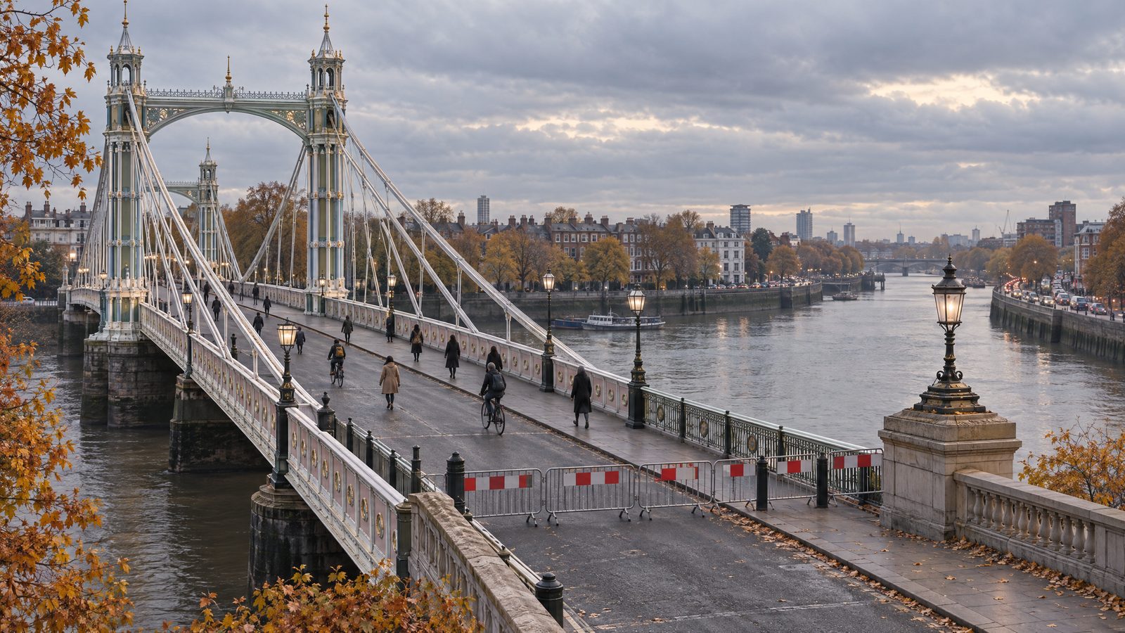 Residents press authorities over traffic effects of Albert Bridge closure
